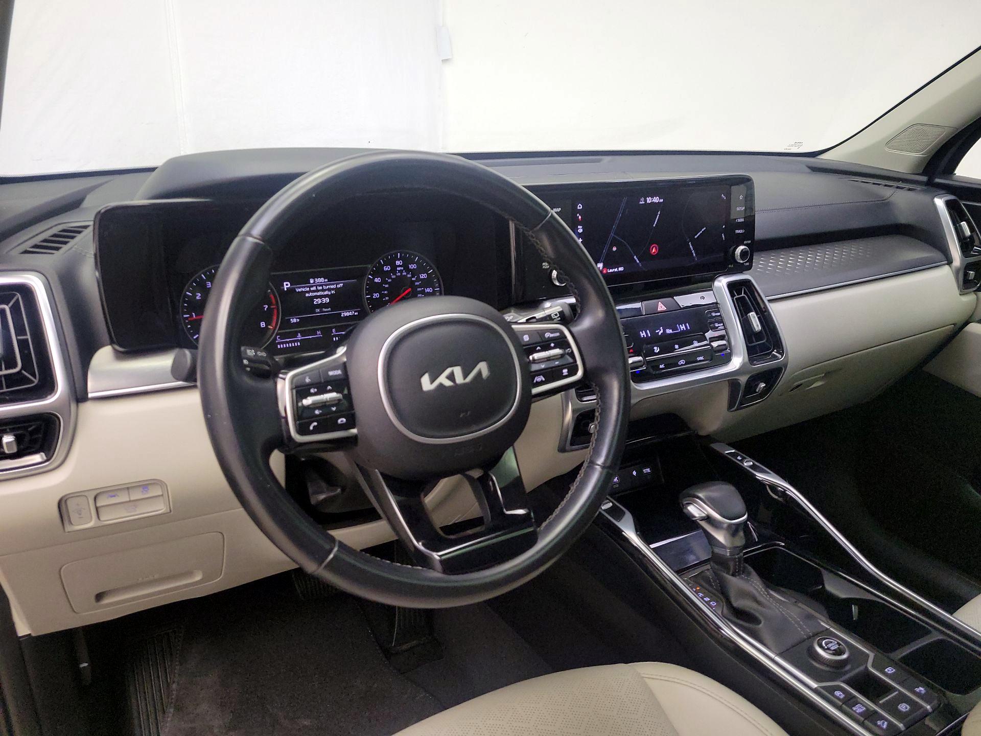 Thumbnail: 2022 Kia Sorento - 9