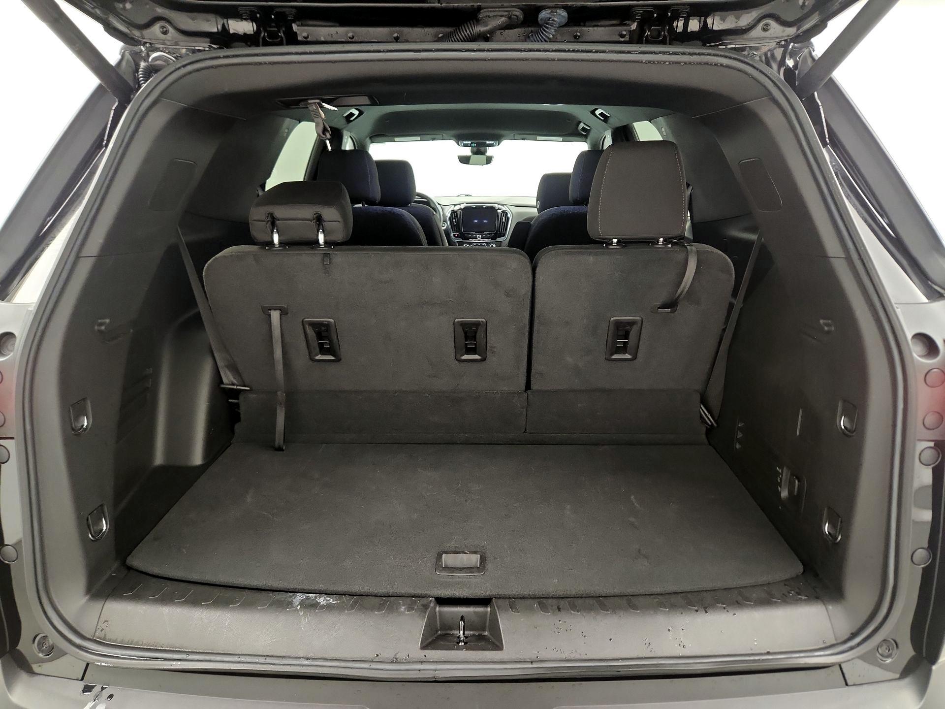 Thumbnail: 2023 Chevrolet Traverse - 19