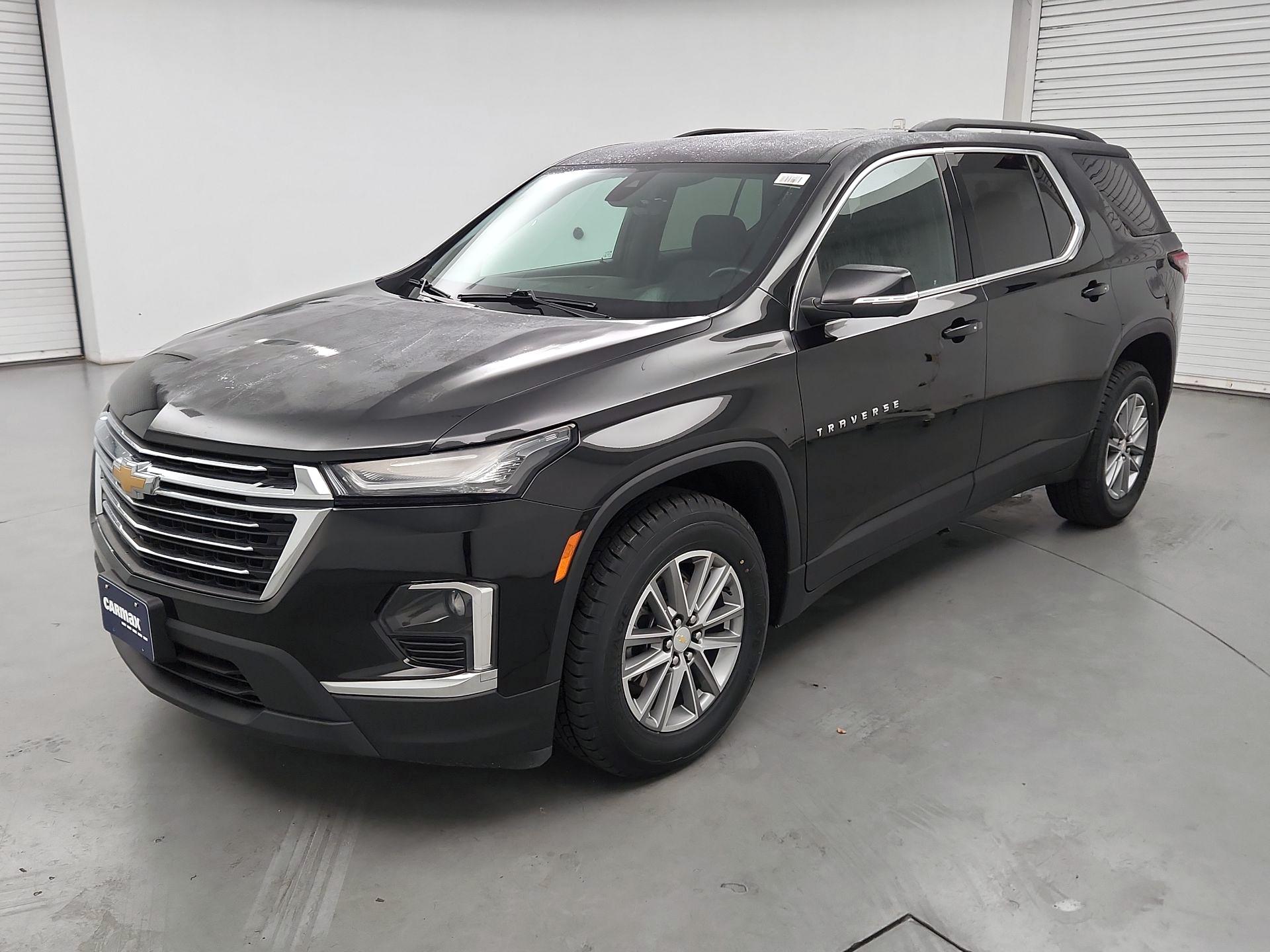 Thumbnail: 2023 Chevrolet Traverse - 3