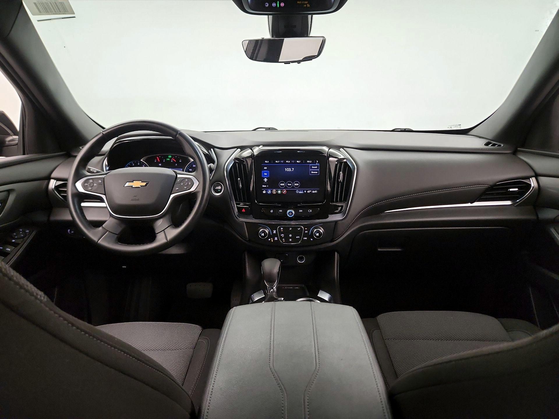 Thumbnail: 2023 Chevrolet Traverse - 8