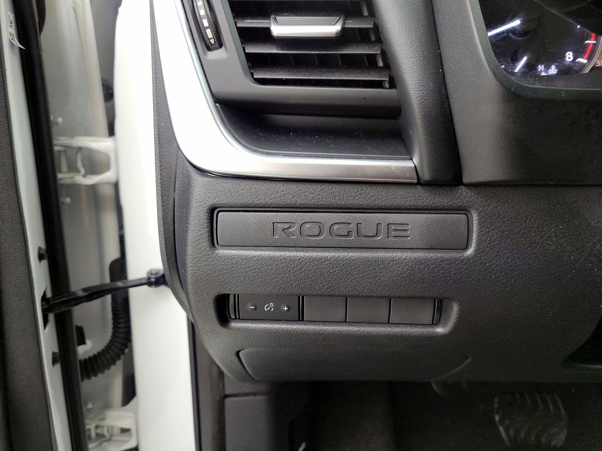 Thumbnail: 2023 Nissan Rogue - 13