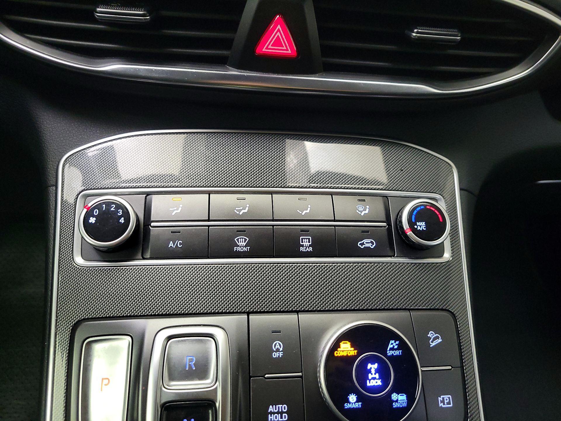 Thumbnail: 2022 Hyundai Santa Fe - 17