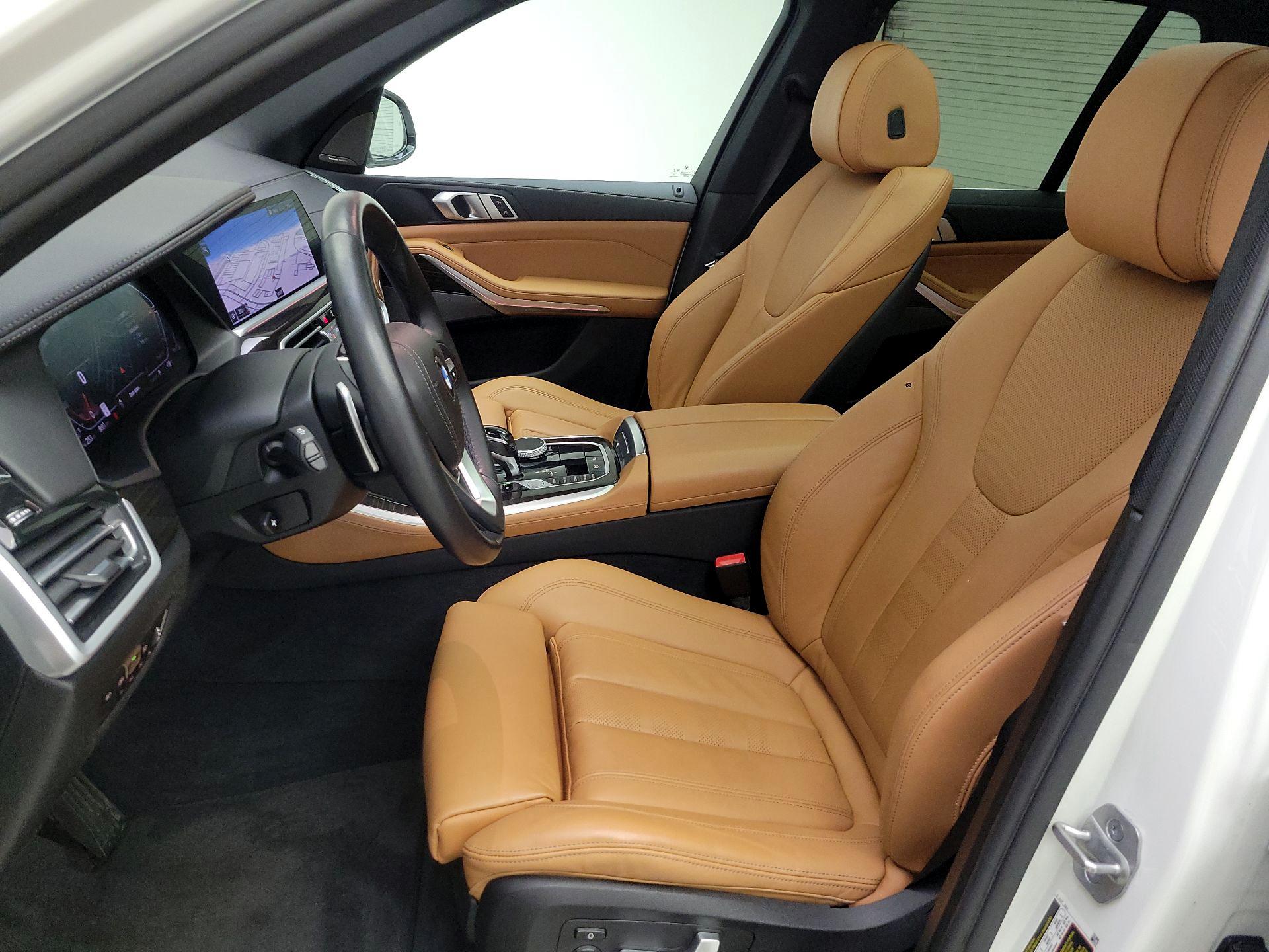 Thumbnail: 2021 BMW X5 - 11