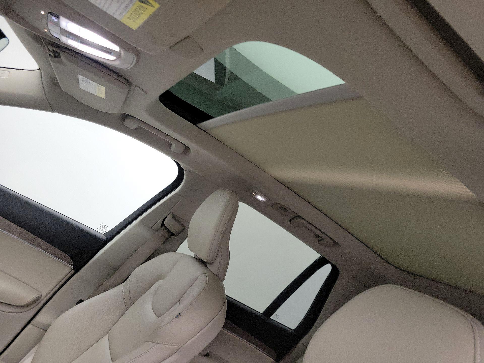 Thumbnail: 2023 Volvo XC90 - 19