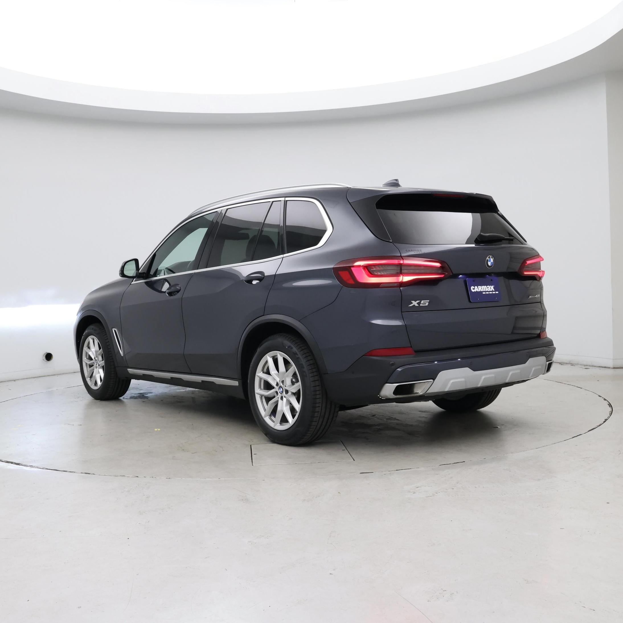 Thumbnail: 2022 BMW X5 - 2