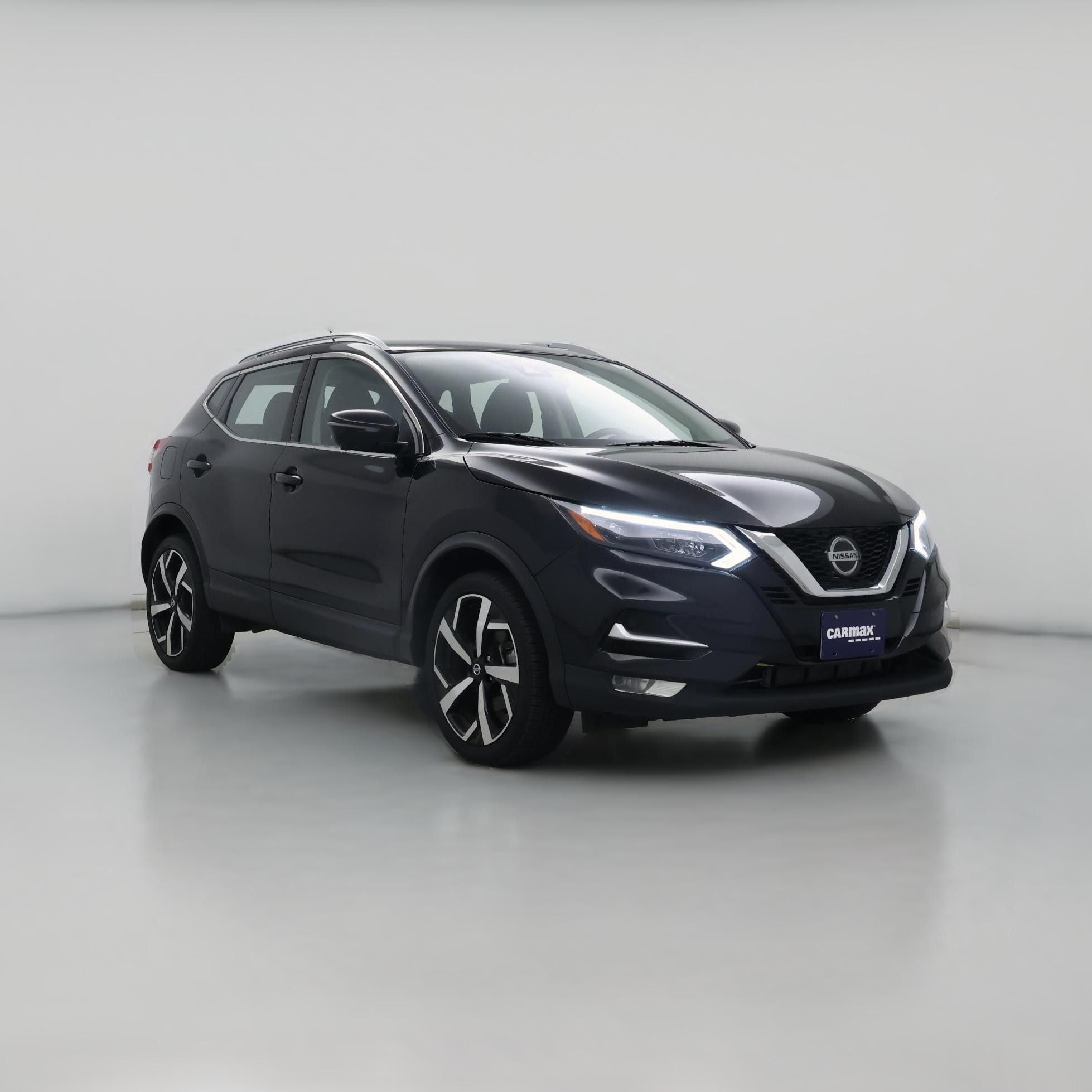 Thumbnail: 2022 Nissan Rogue Sport - 1