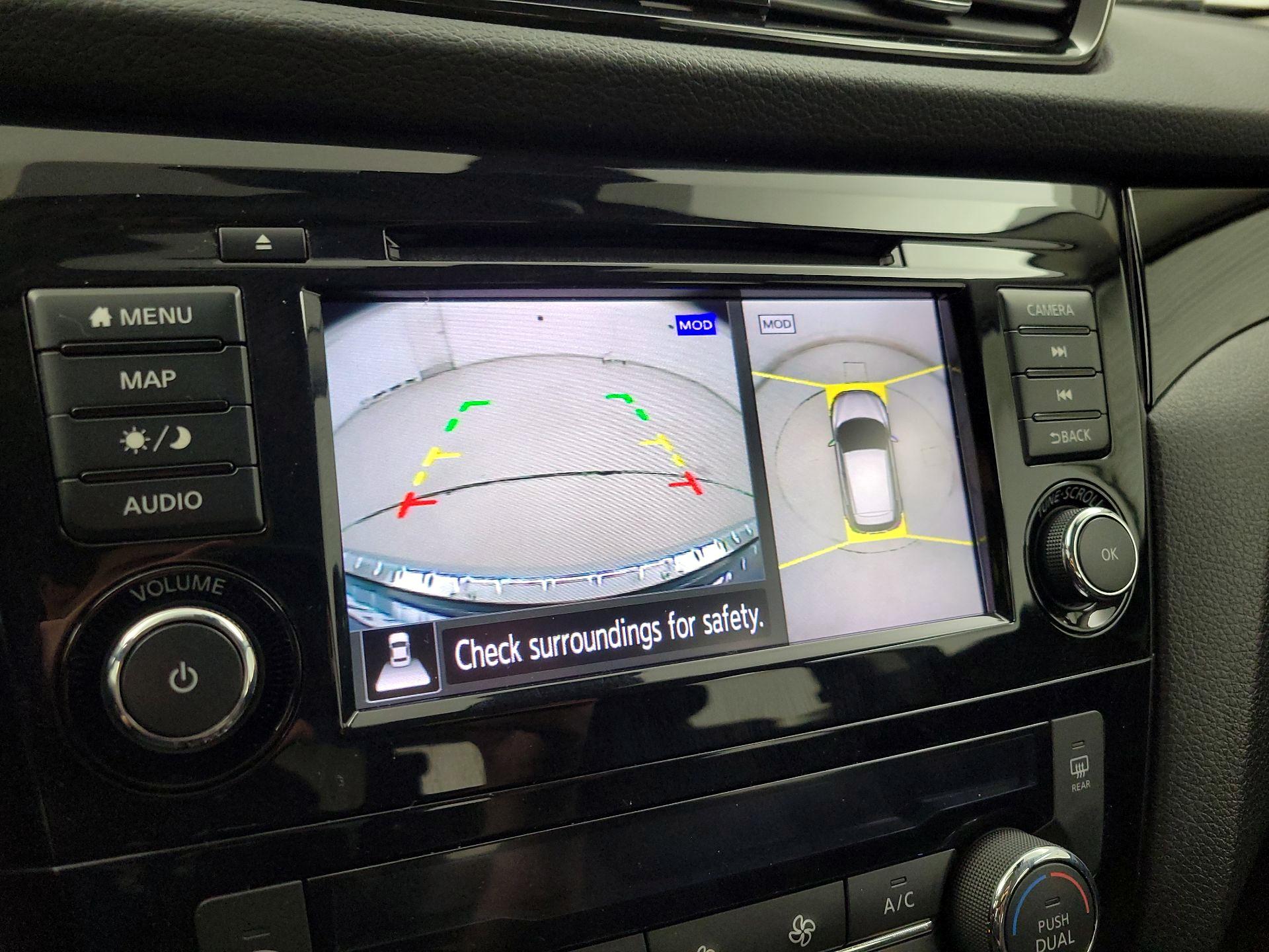 Thumbnail: 2022 Nissan Rogue Sport - 15