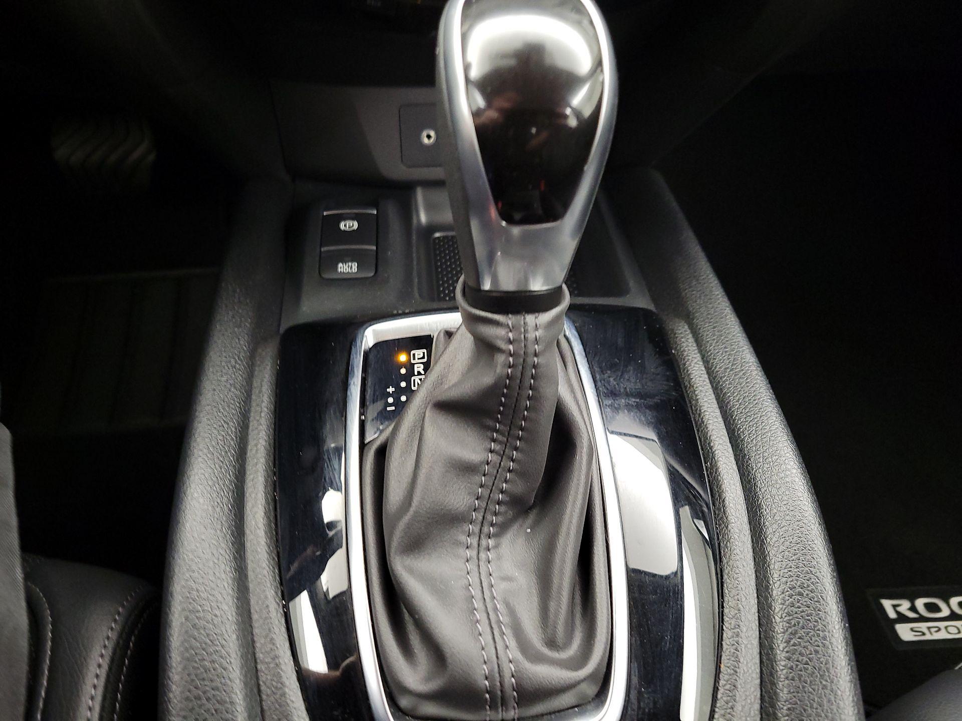 Thumbnail: 2022 Nissan Rogue Sport - 18