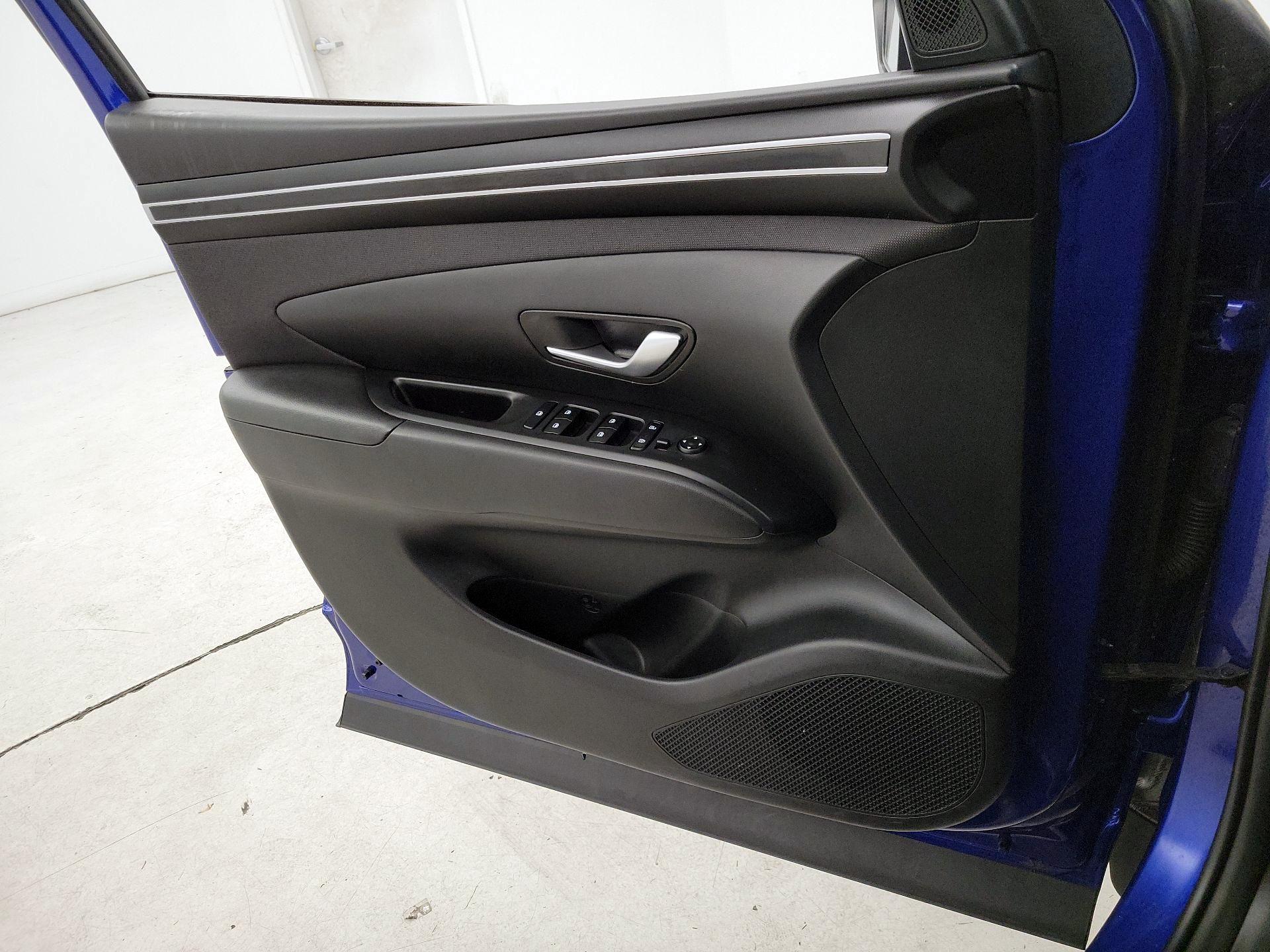 Thumbnail: 2023 Hyundai Tucson - 12