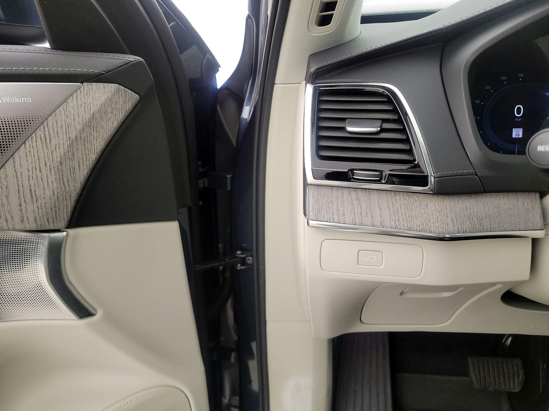 Thumbnail: 2024 Volvo XC90 - 13