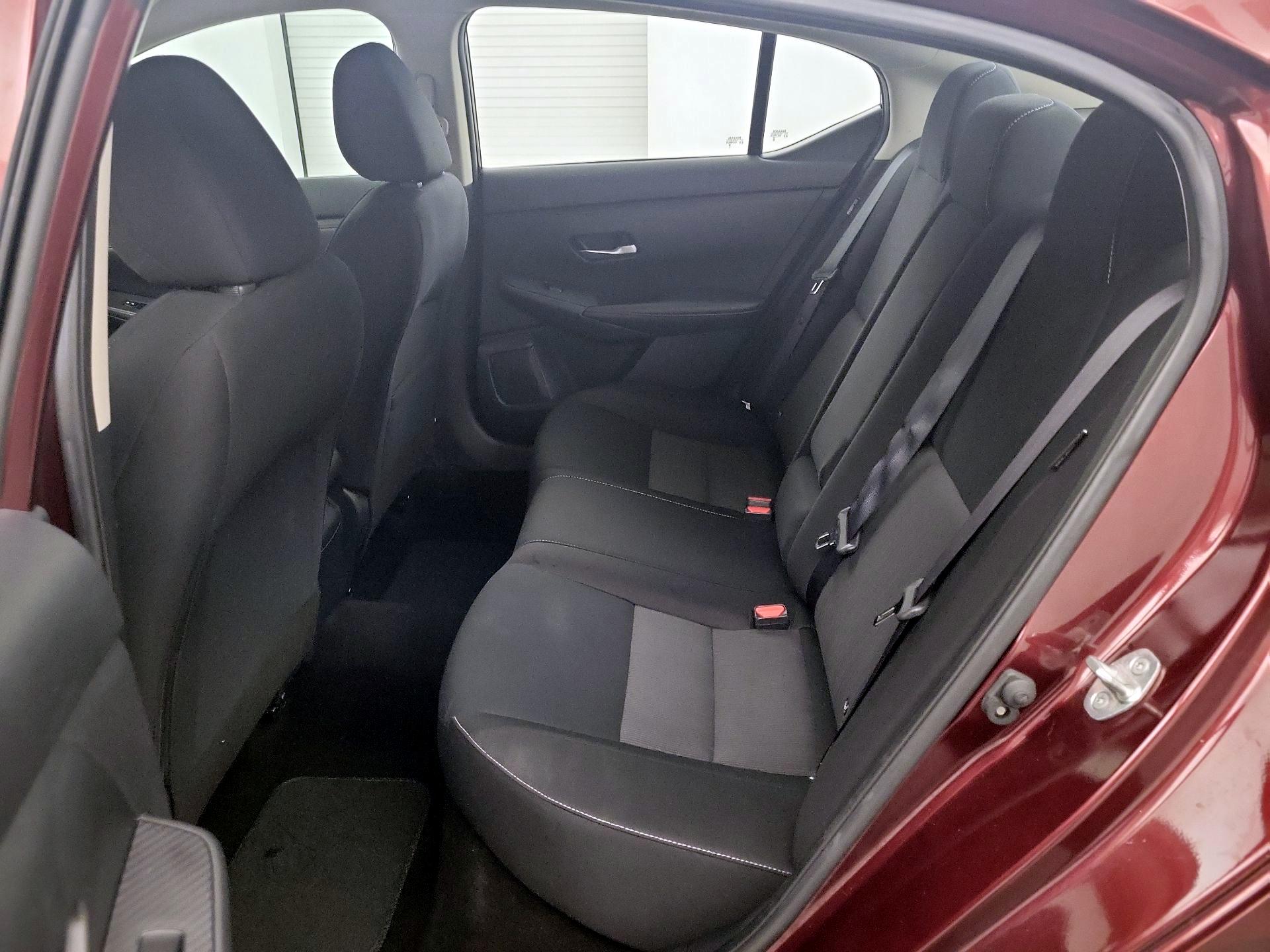 Thumbnail: 2022 Nissan Sentra - 17