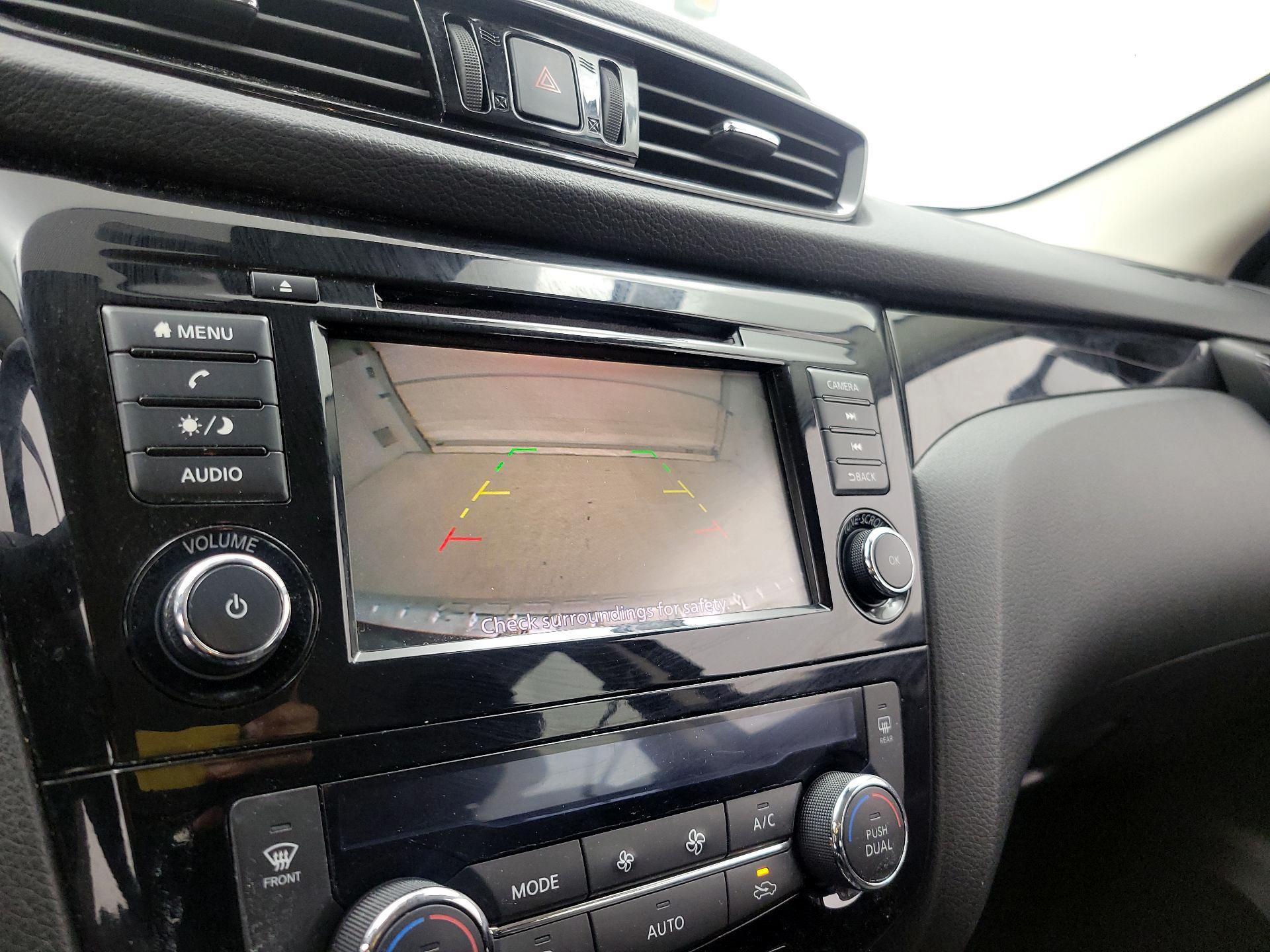 Thumbnail: 2022 Nissan Rogue Sport - 14