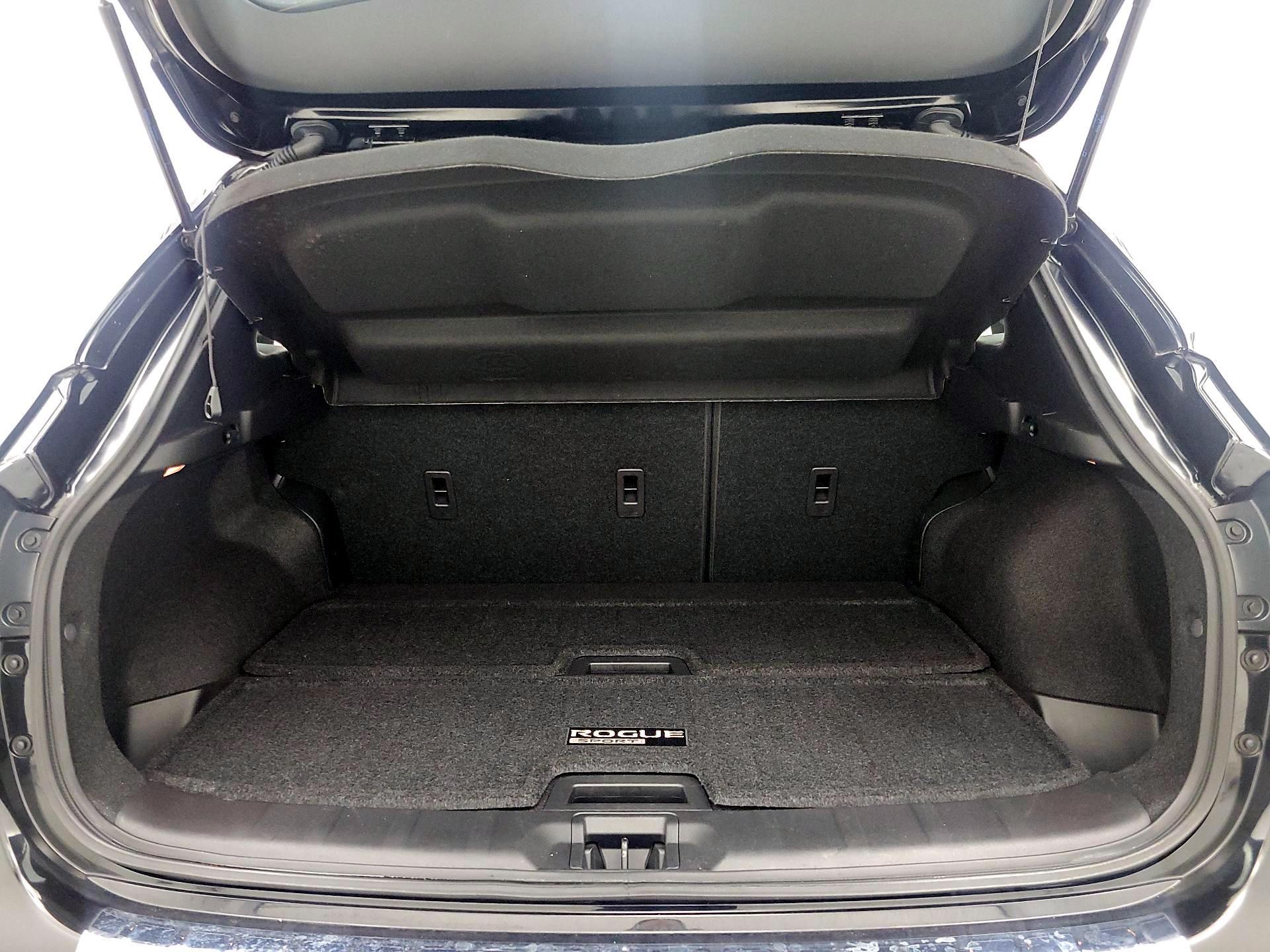 Thumbnail: 2022 Nissan Rogue Sport - 20