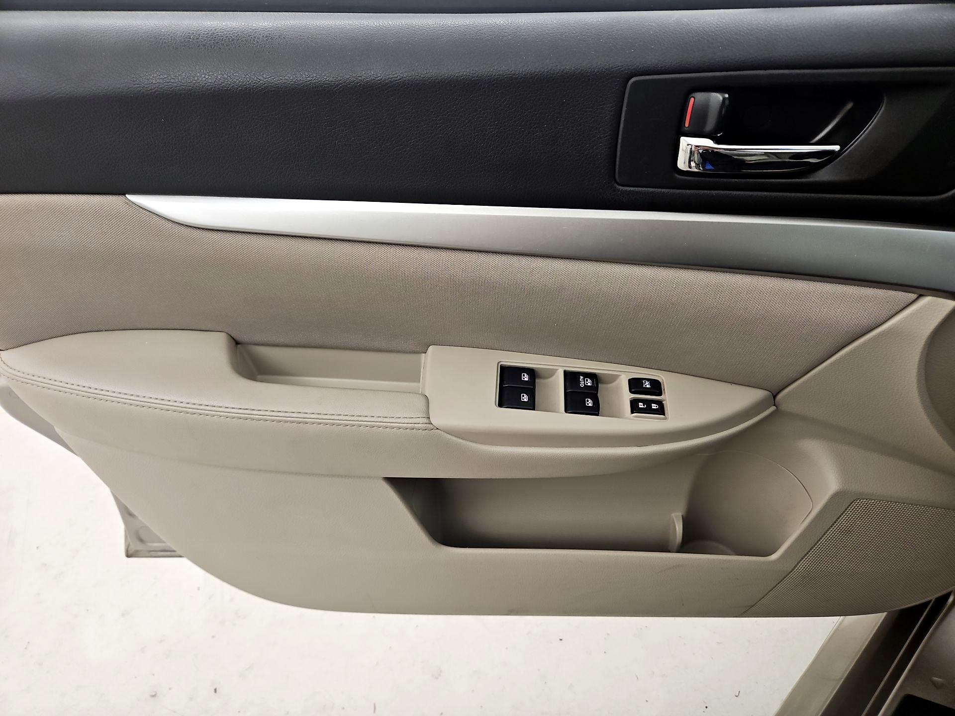 Thumbnail: 2014 Subaru Legacy - 12