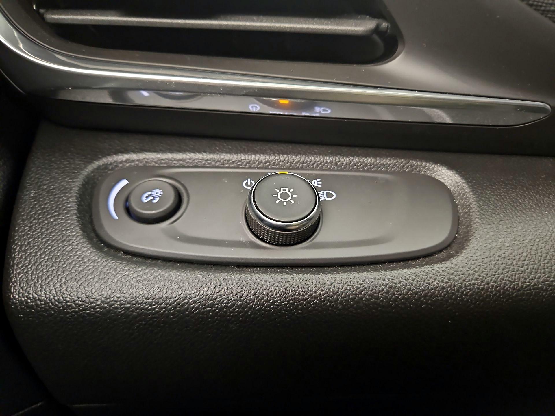 Thumbnail: 2024 Buick Envista - 13