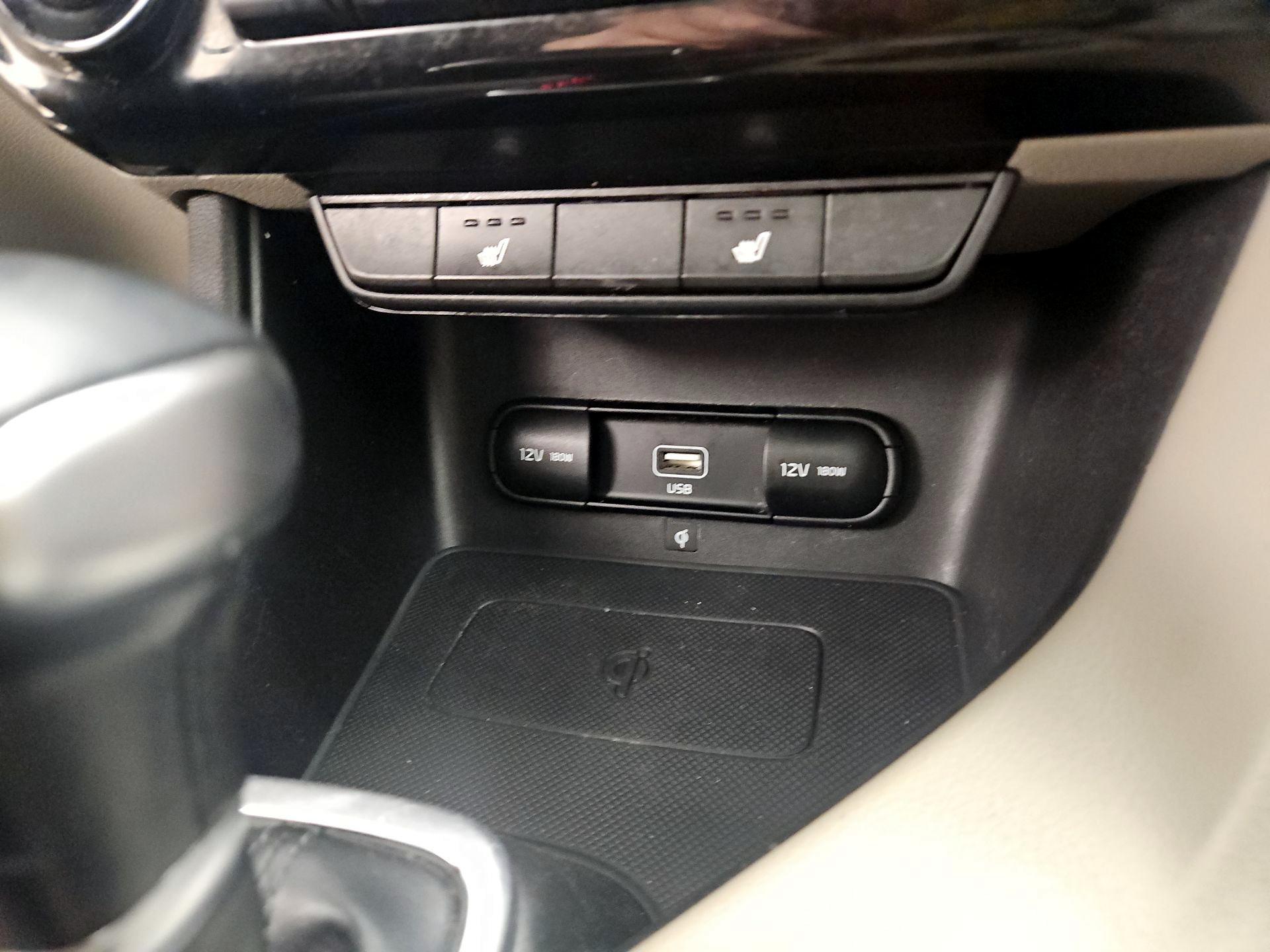 Thumbnail: 2022 Kia Sportage - 18