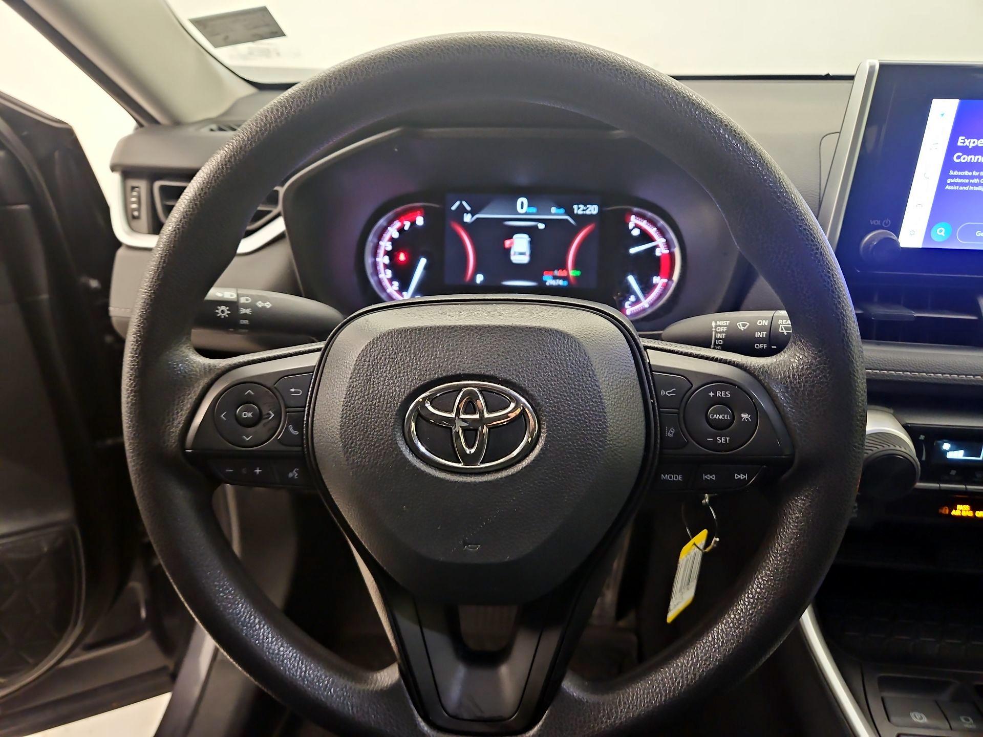 Thumbnail: 2023 Toyota RAV4 - 10