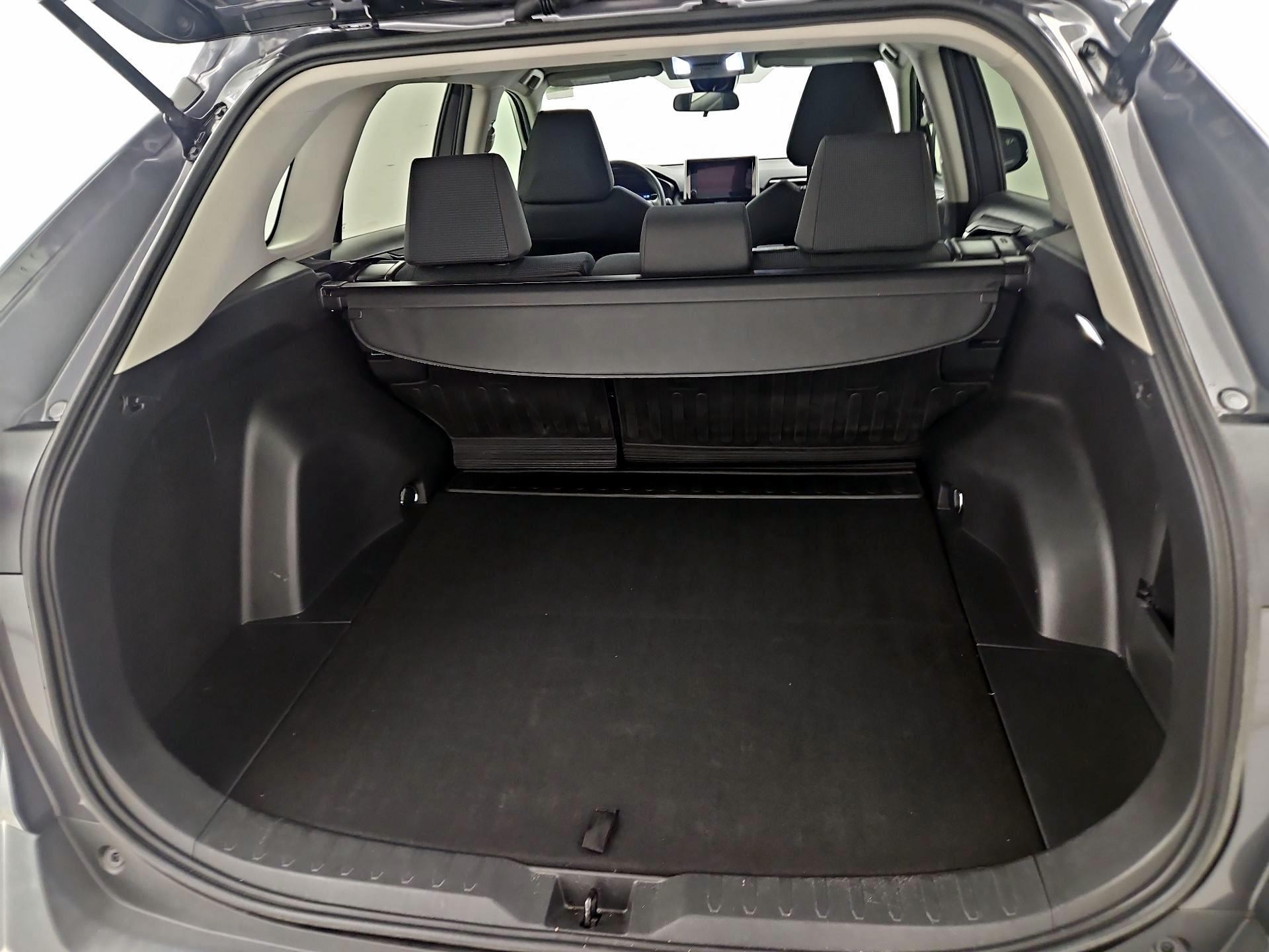 Thumbnail: 2023 Toyota RAV4 - 20