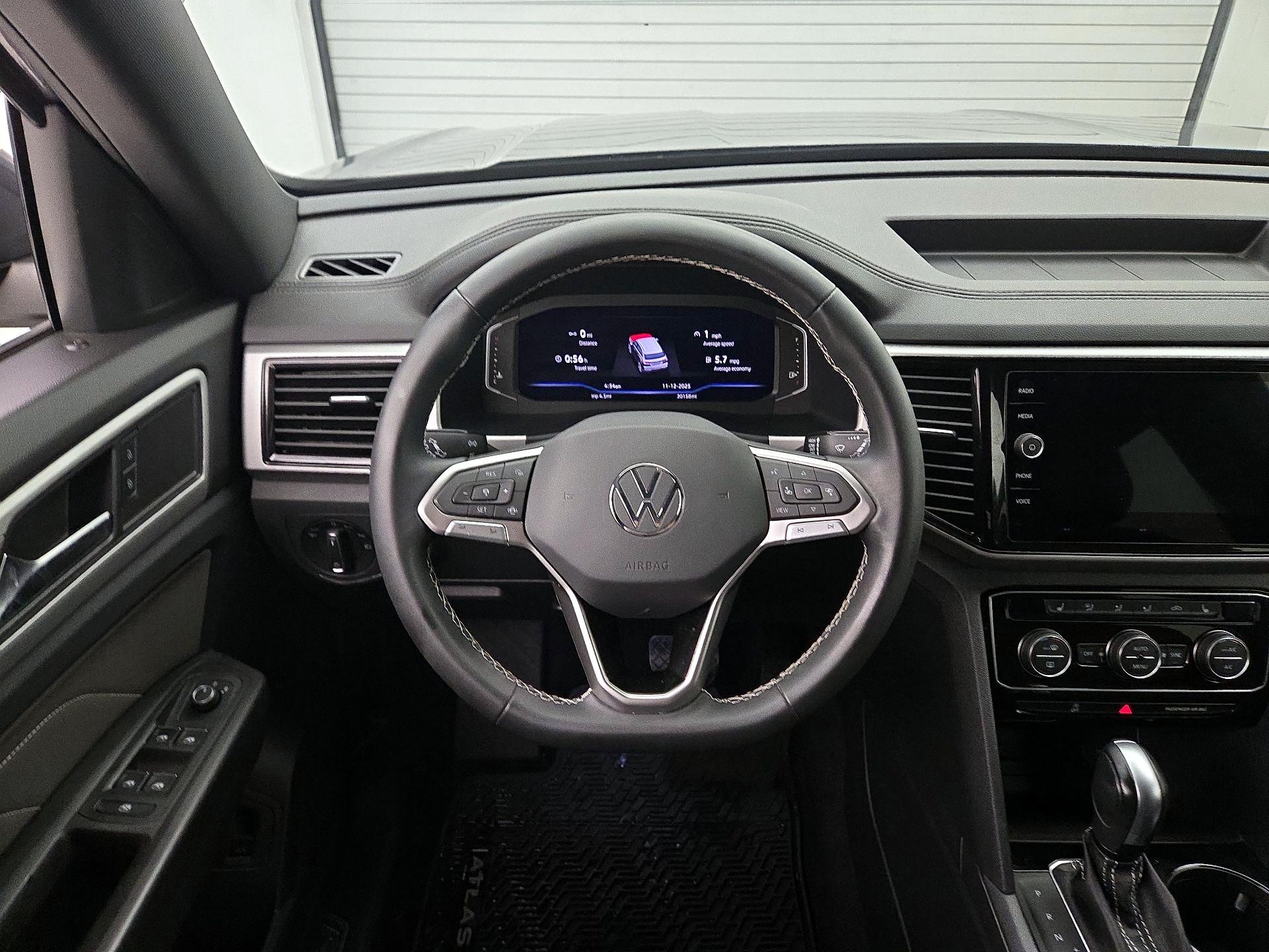 Thumbnail: 2023 Volkswagen Atlas - 10