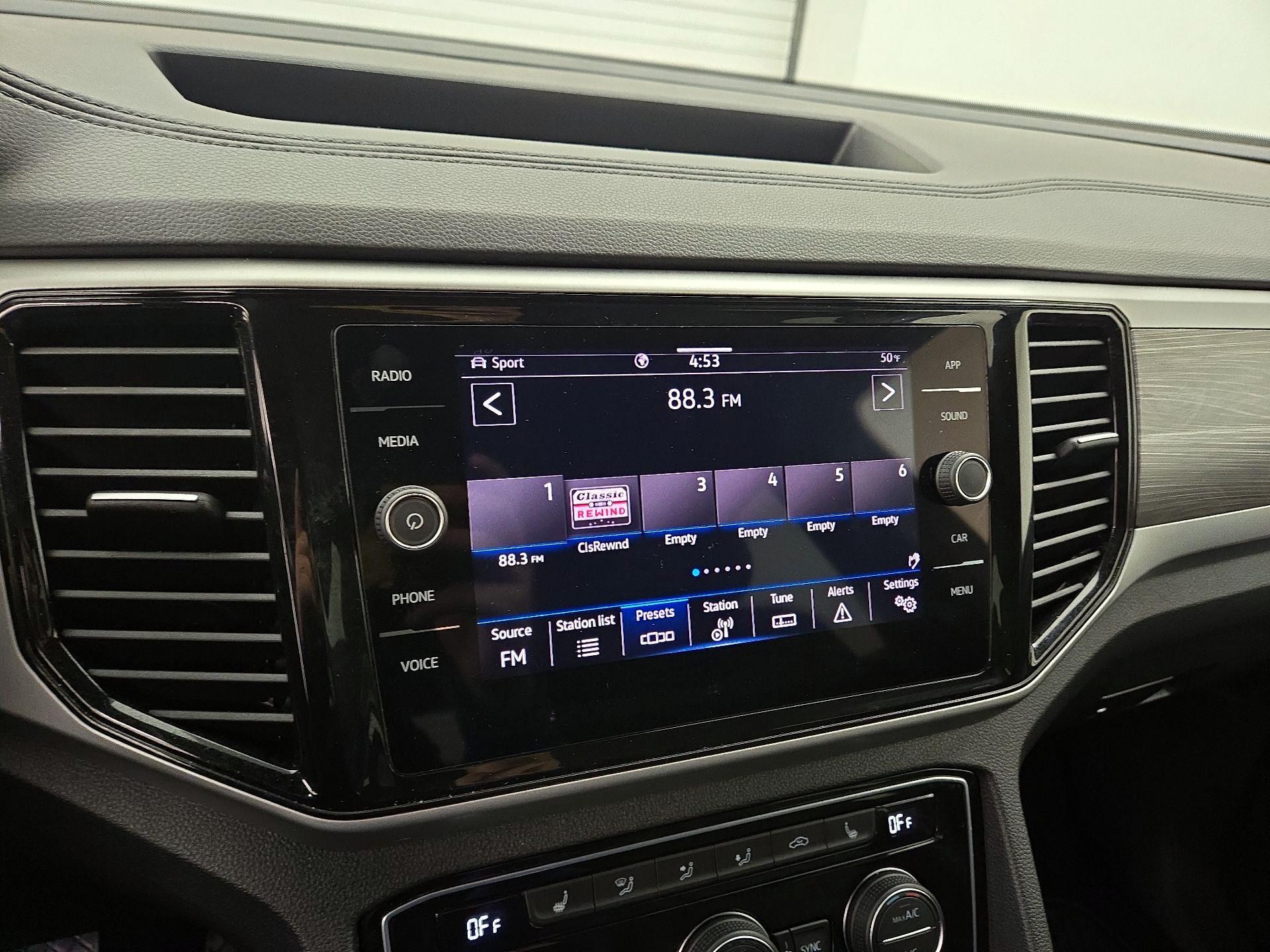 Thumbnail: 2023 Volkswagen Atlas - 15