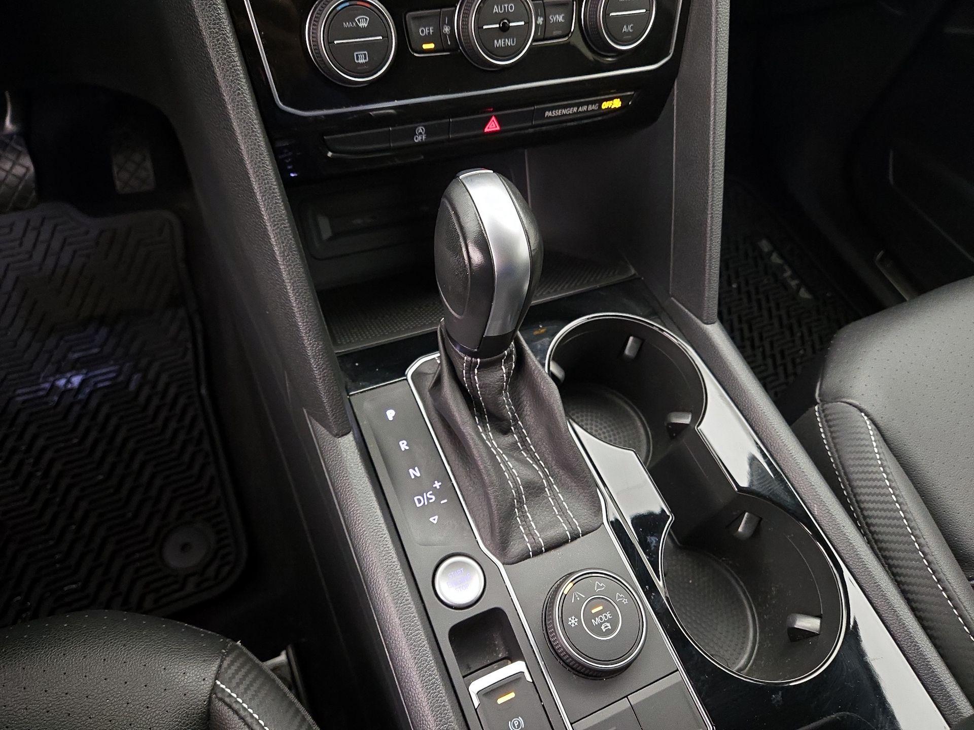 Thumbnail: 2023 Volkswagen Atlas - 17