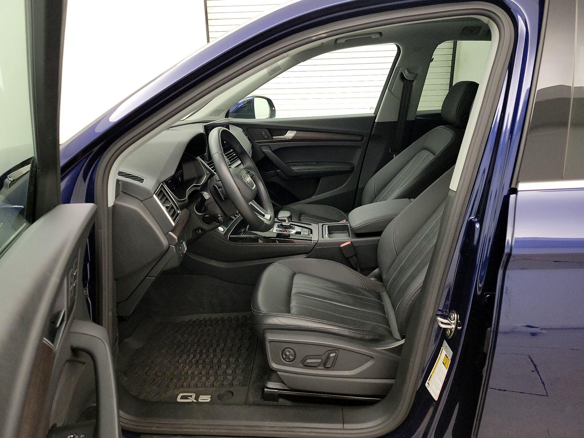 Thumbnail: 2022 Audi Q5 - 11