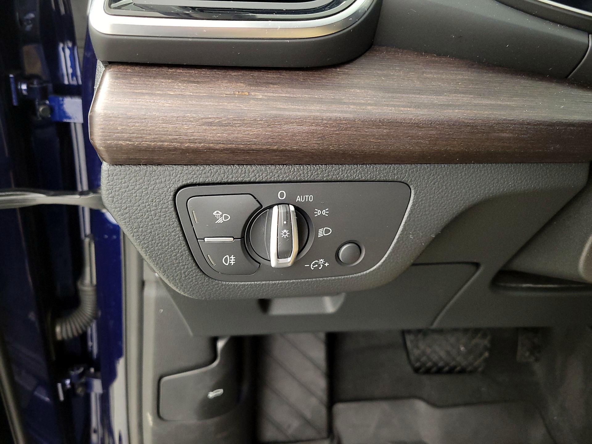 Thumbnail: 2022 Audi Q5 - 13