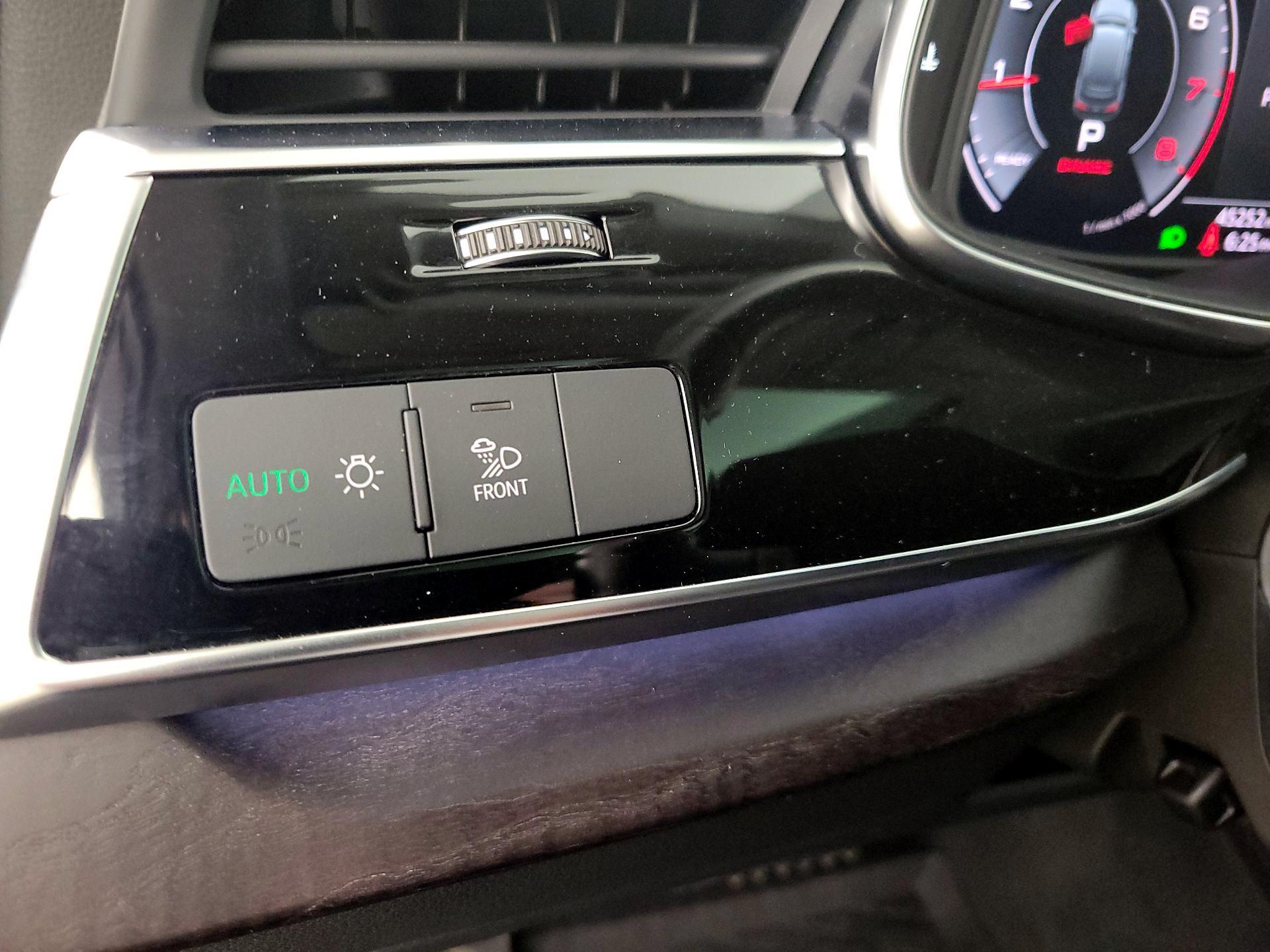 Thumbnail: 2023 Audi Q7 - 13