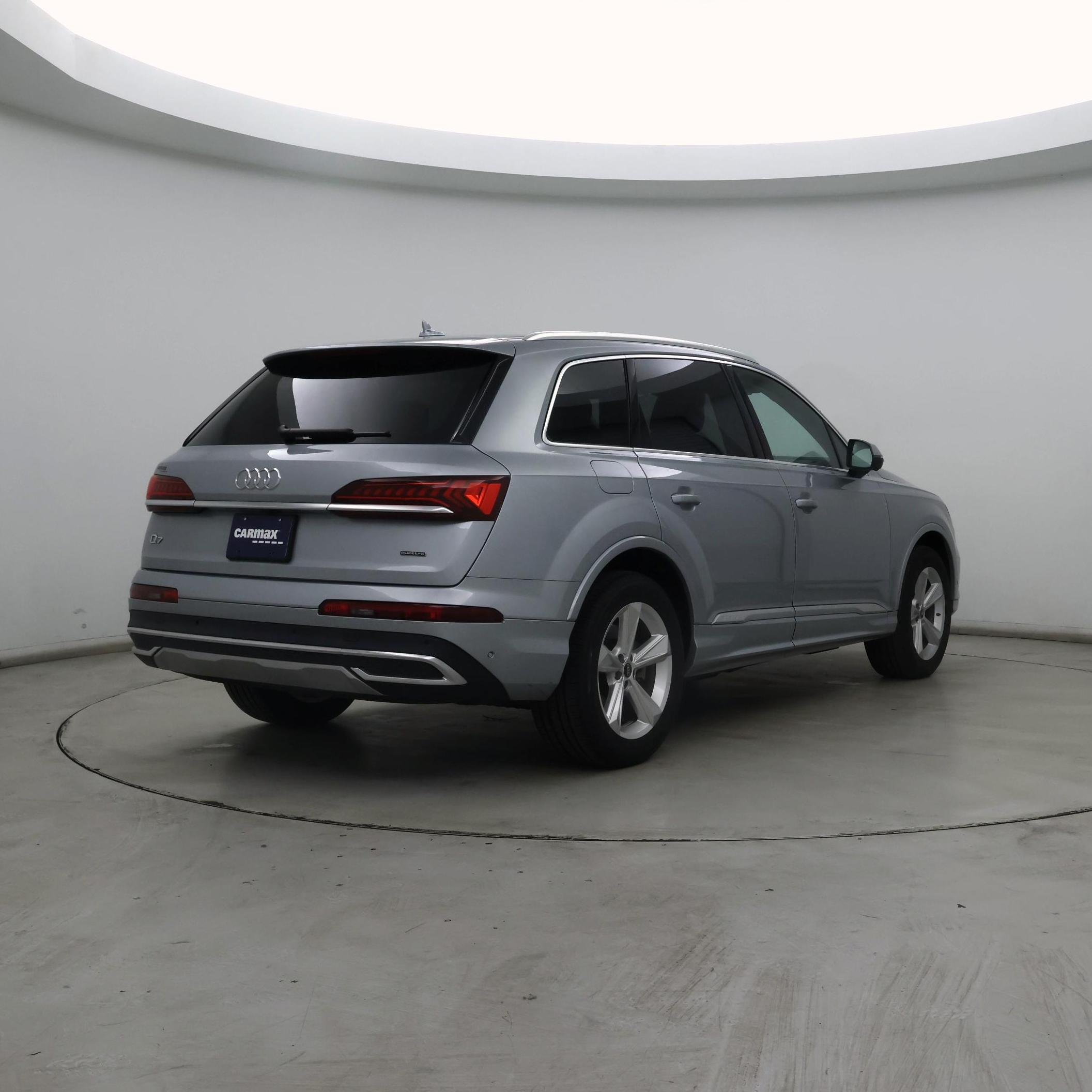 Thumbnail: 2023 Audi Q7 - 8