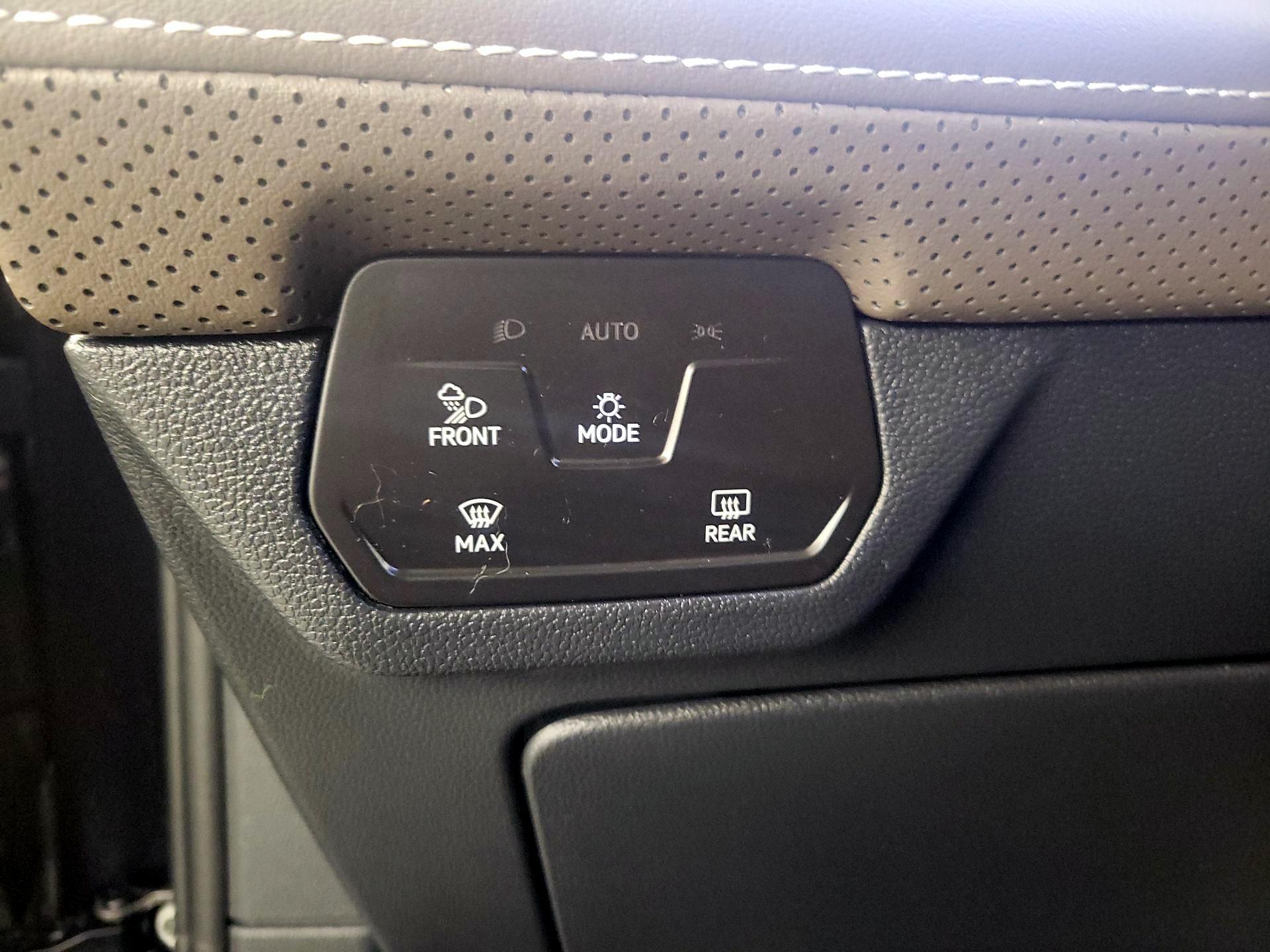 Thumbnail: 2024 Volkswagen Atlas - 13