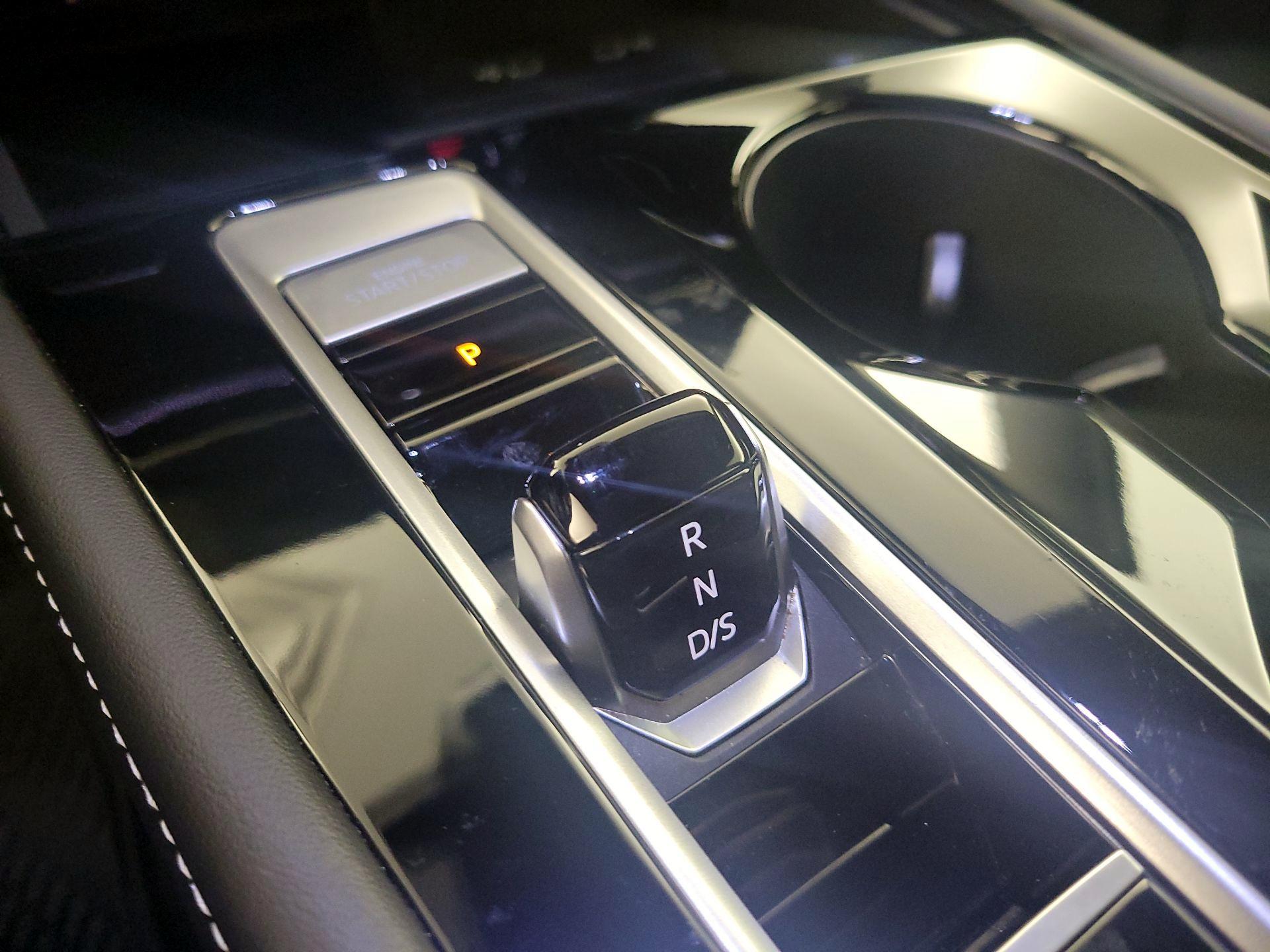 Thumbnail: 2024 Volkswagen Atlas - 18