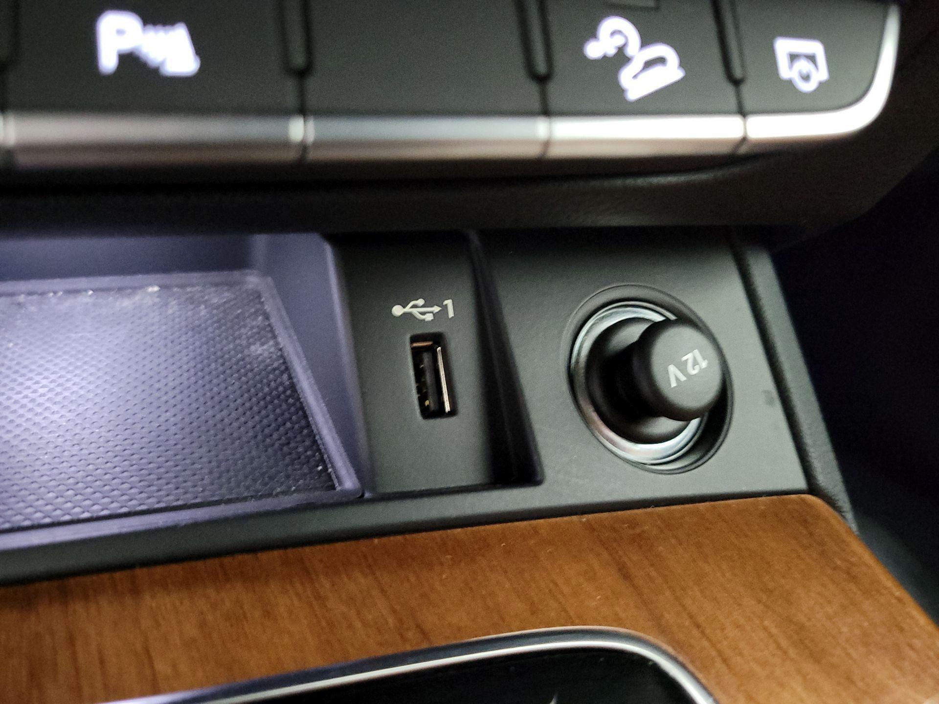 Thumbnail: 2022 Audi Q5 - 18