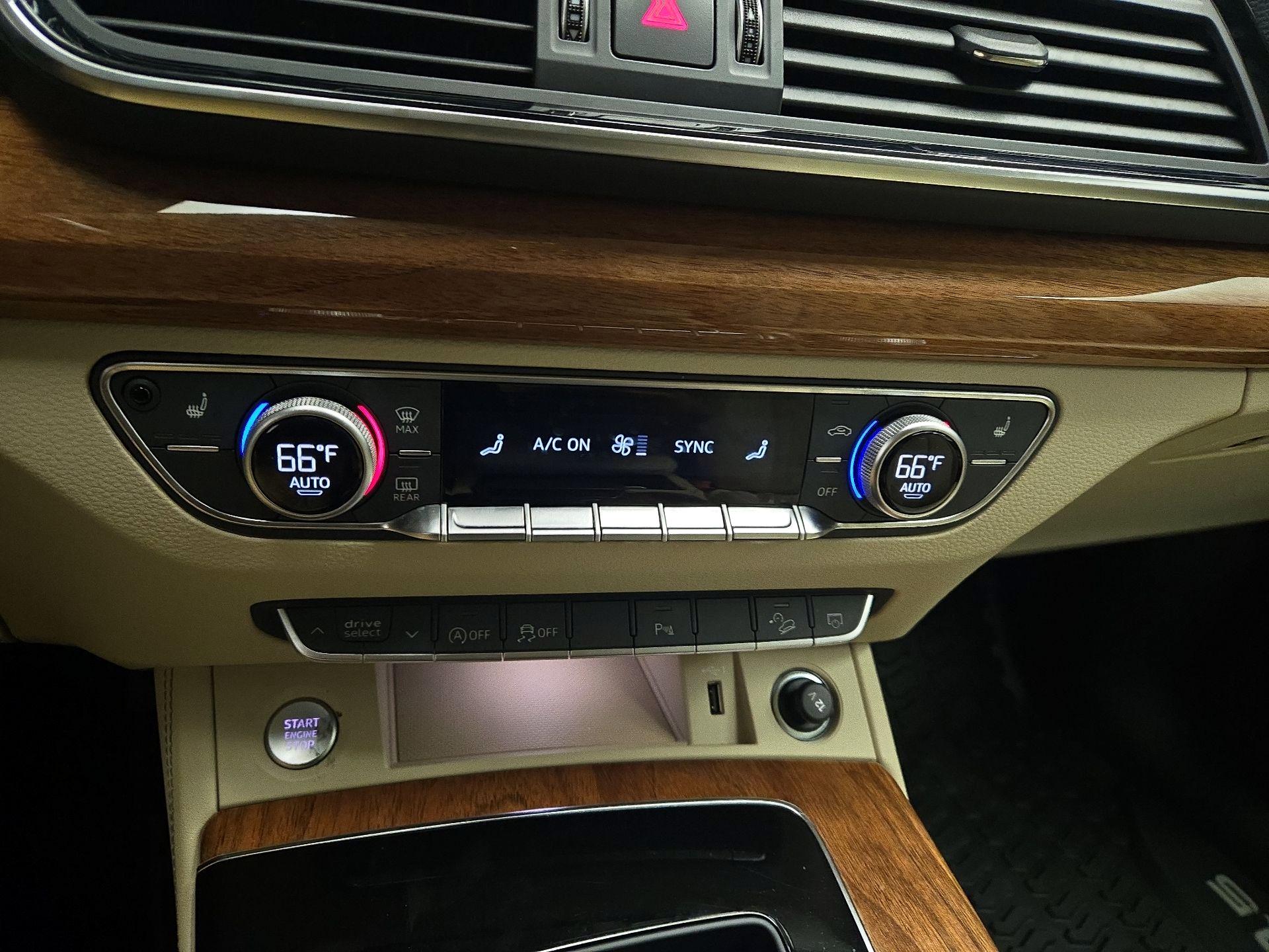 Thumbnail: 2022 Audi Q5 - 17