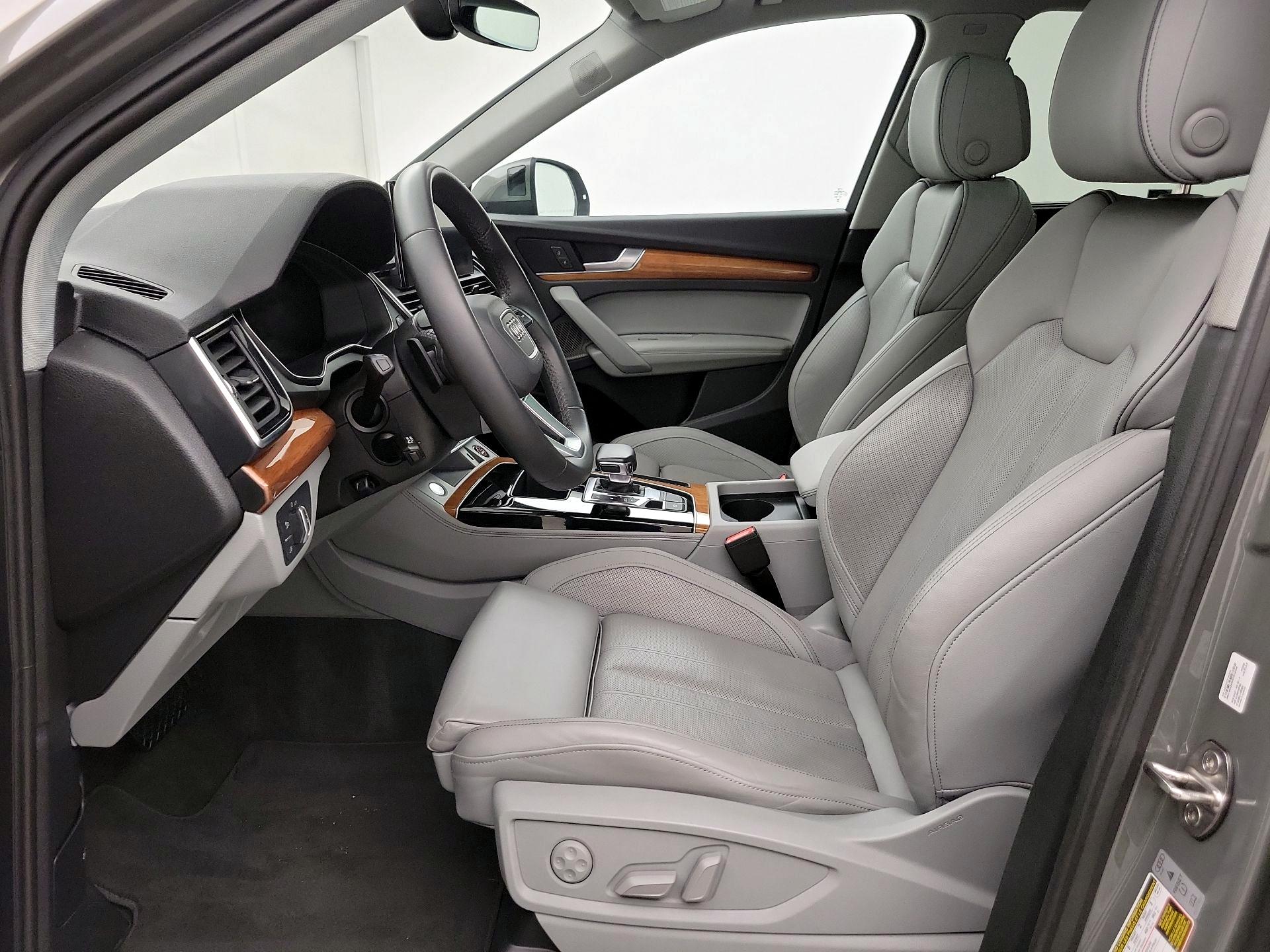 Thumbnail: 2023 Audi Q5 - 11