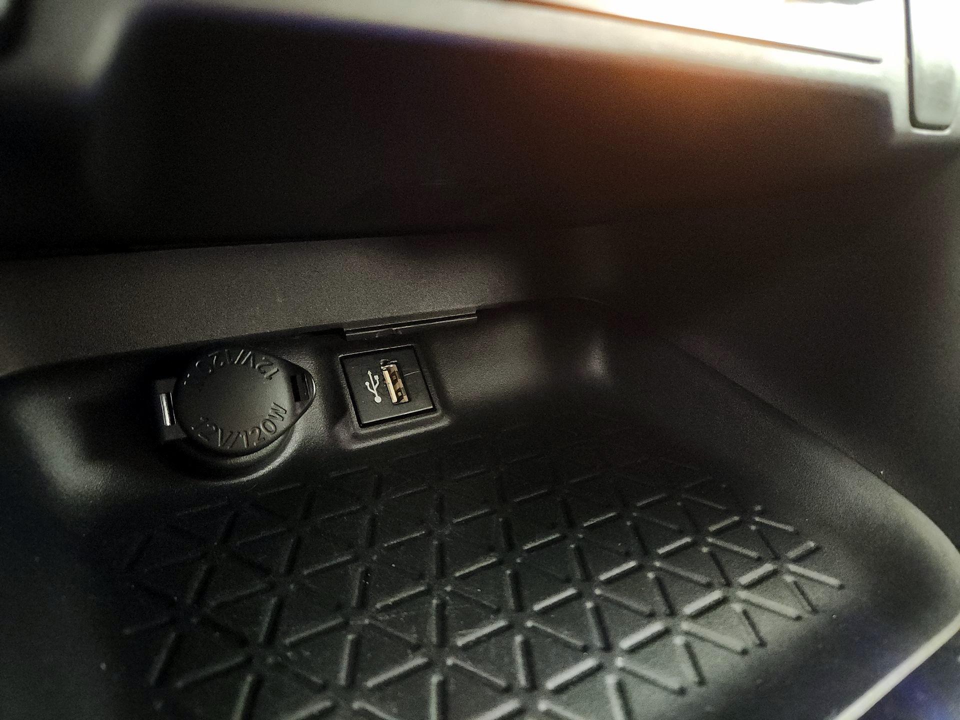 Thumbnail: 2023 Toyota RAV4 - 18