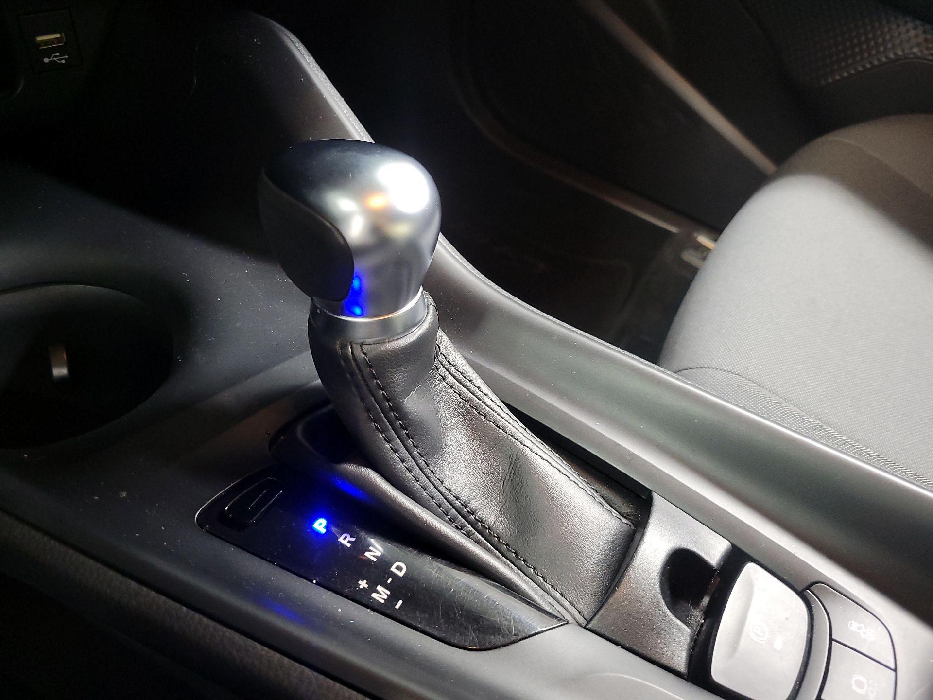 Thumbnail: 2021 Toyota C-HR - 17