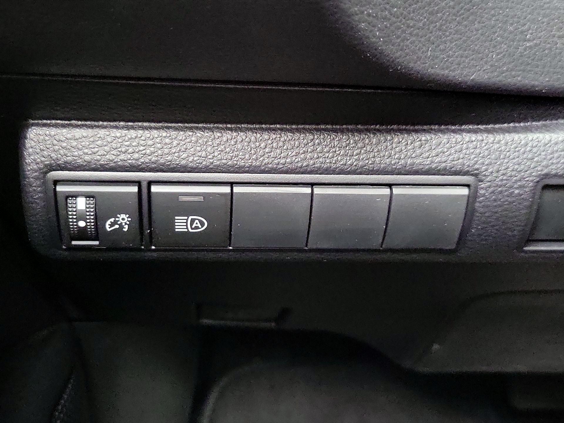 Thumbnail: 2023 Toyota Corolla - 13