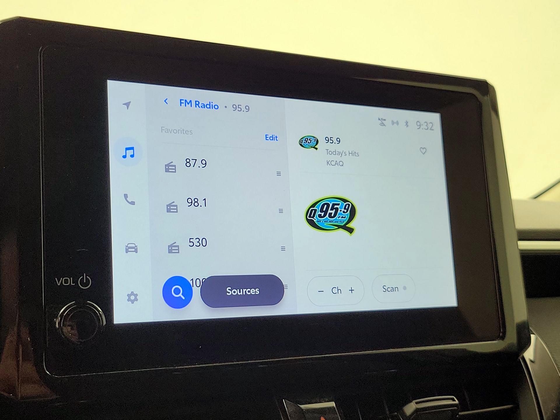 Thumbnail: 2023 Toyota Corolla - 15