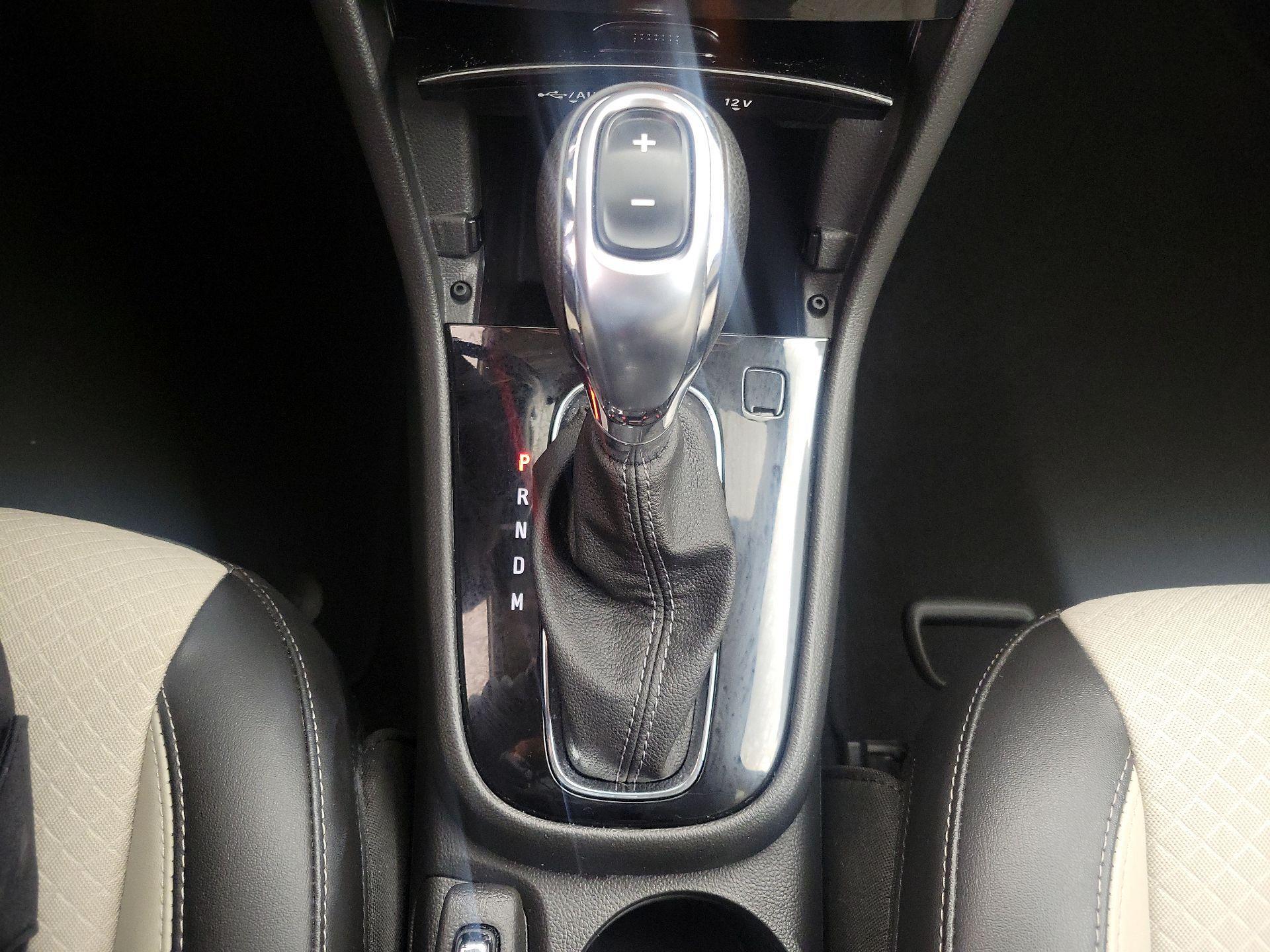 Thumbnail: 2022 Buick Encore - 17