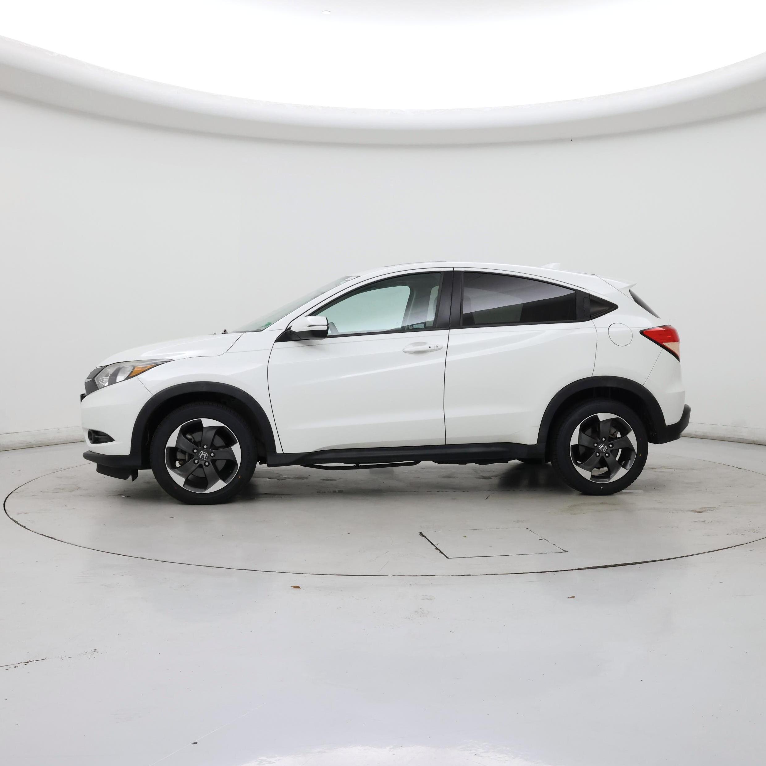 Thumbnail: 2018 Honda HR-V - 3