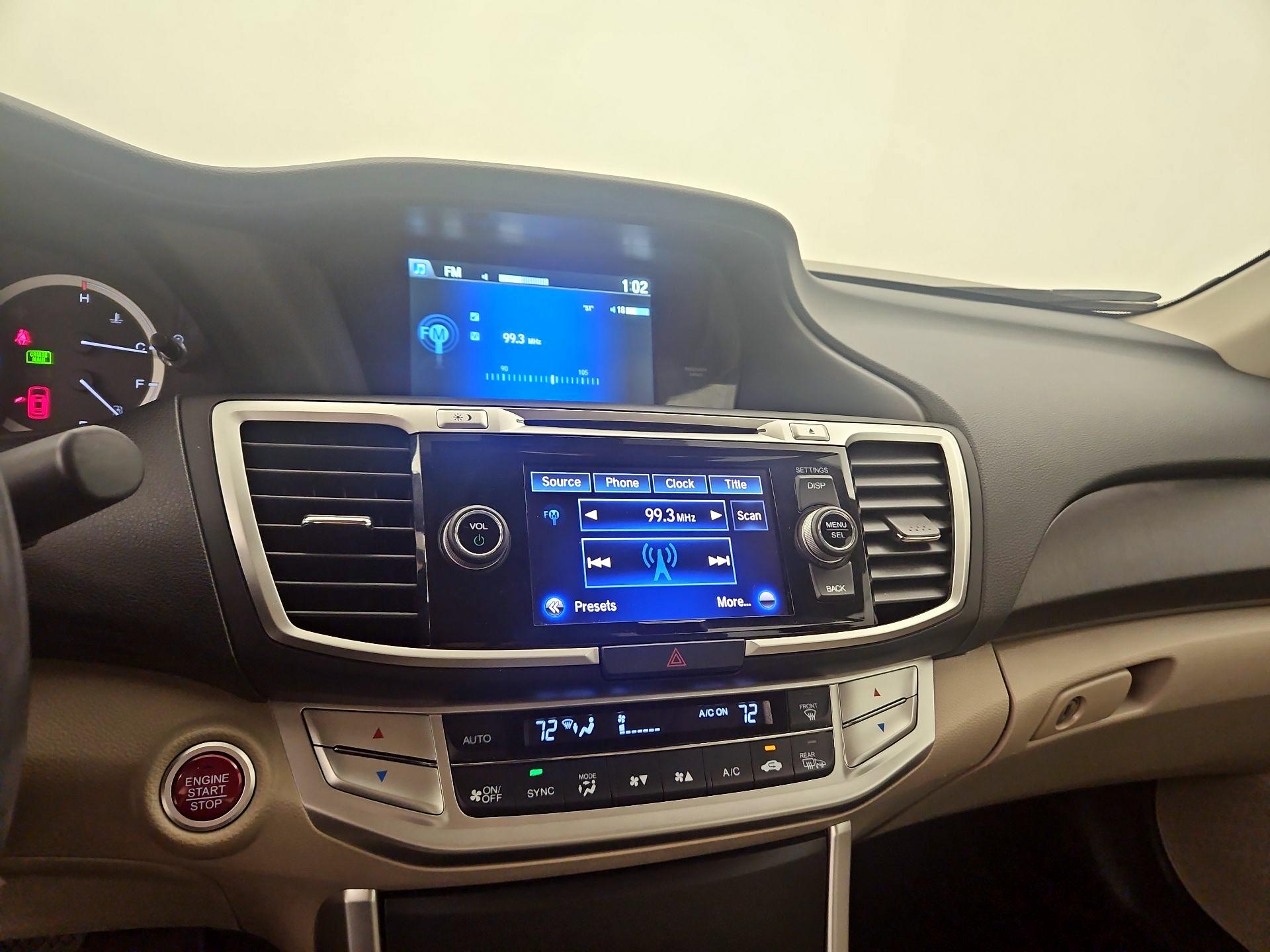 Thumbnail: 2015 Honda Accord - 15