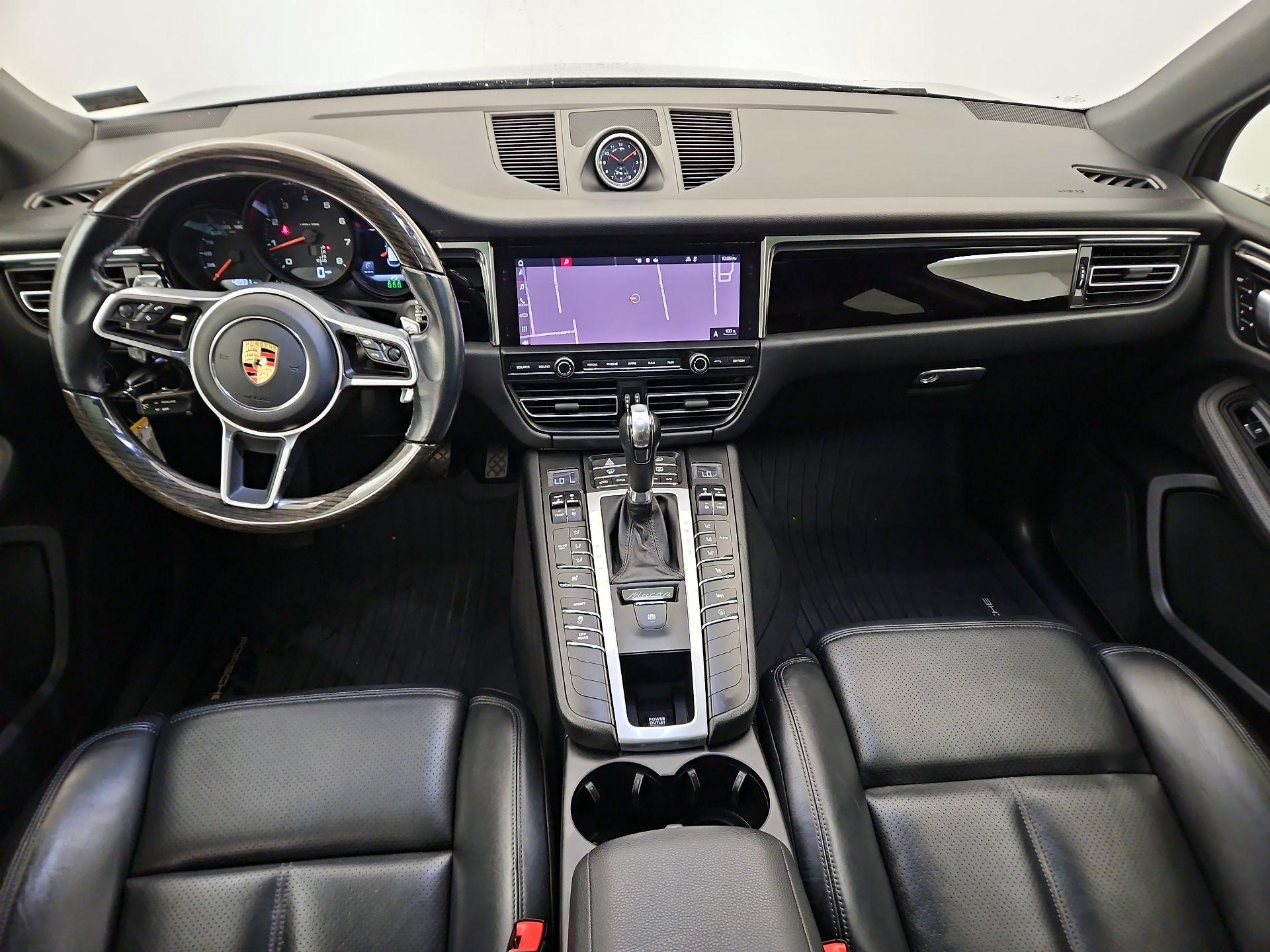 Thumbnail: 2021 Porsche Macan - 9