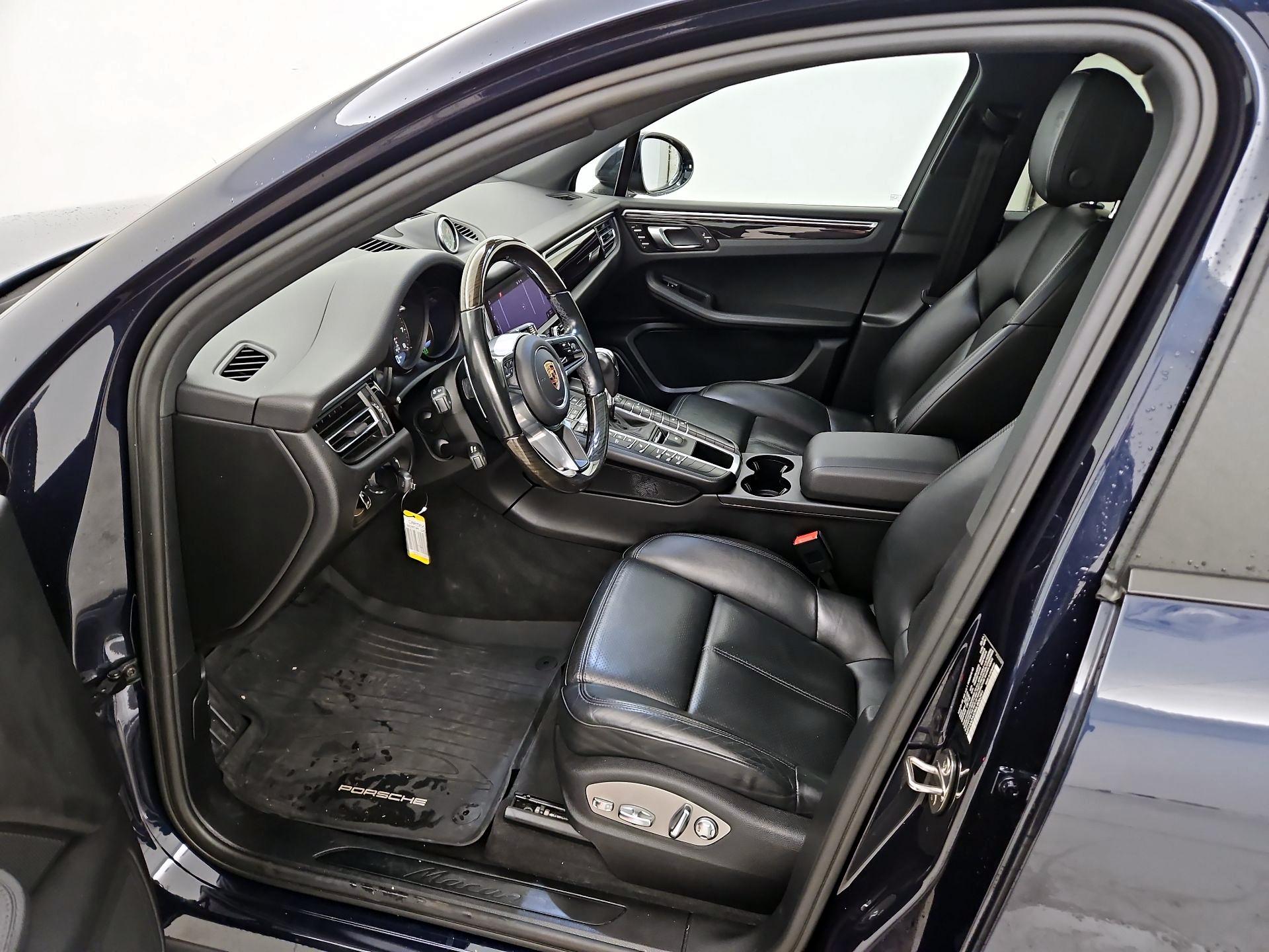 Thumbnail: 2021 Porsche Macan - 11