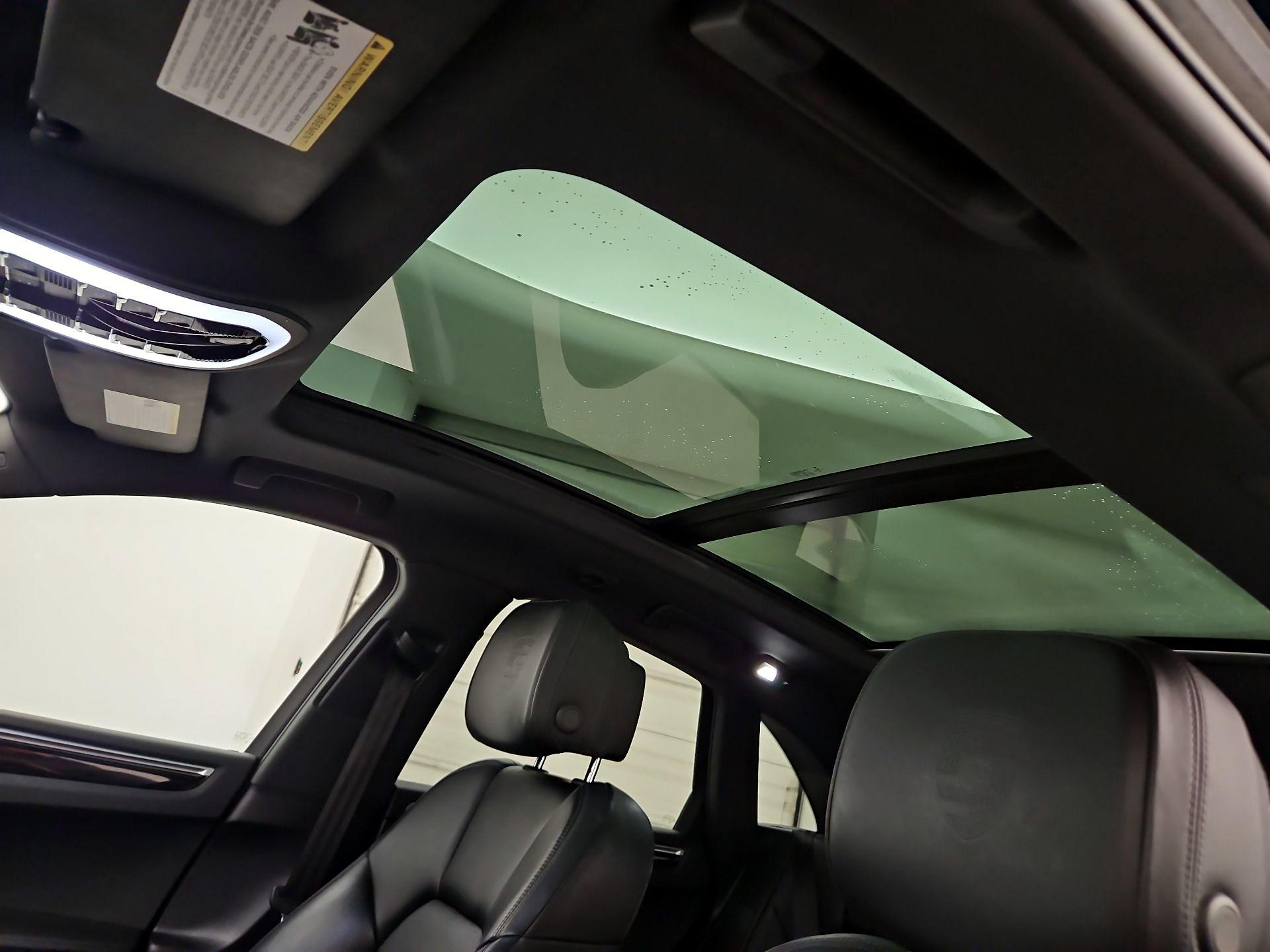 Thumbnail: 2021 Porsche Macan - 20