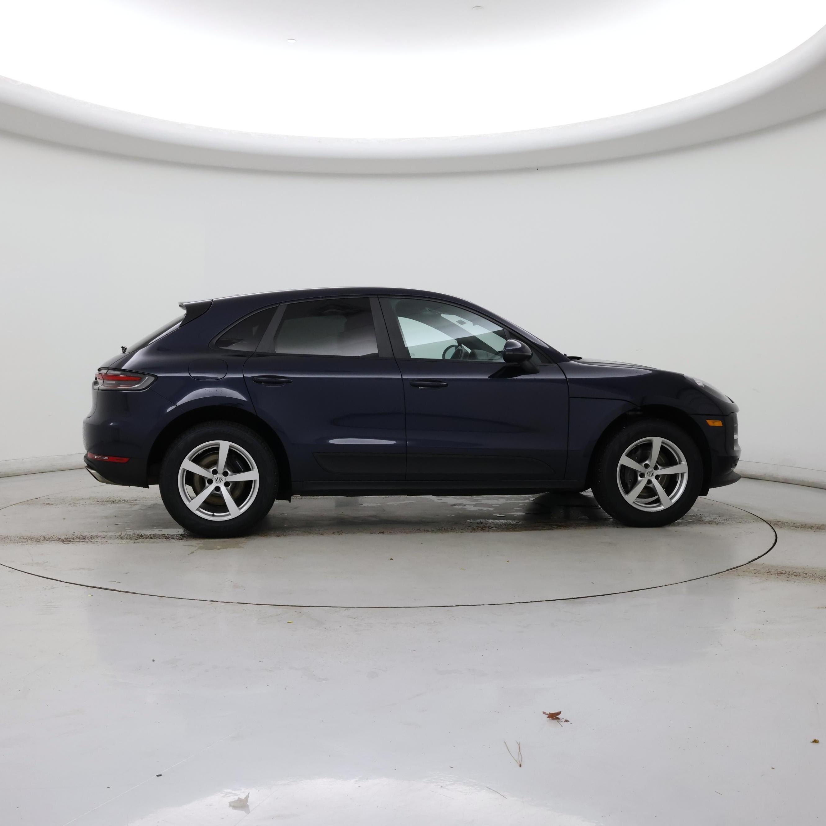 Thumbnail: 2021 Porsche Macan - 7