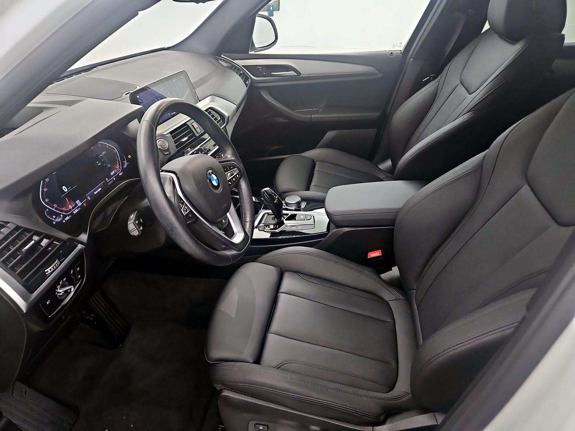 Thumbnail: 2021 BMW X3 - 11