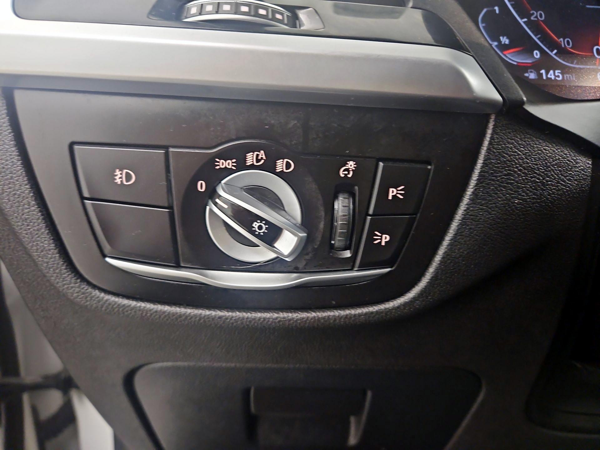 Thumbnail: 2021 BMW X3 - 13