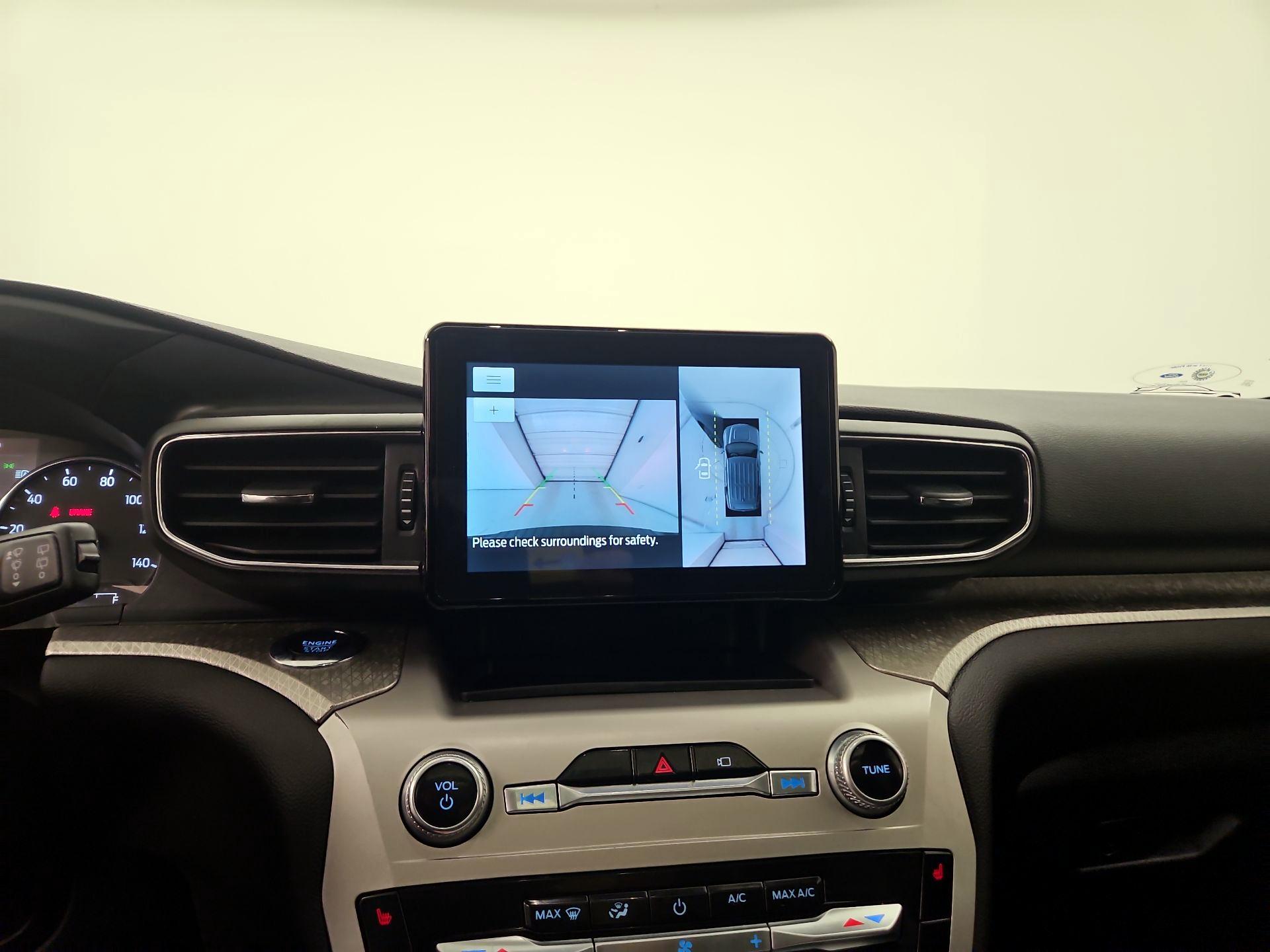 Thumbnail: 2022 Ford Explorer - 15