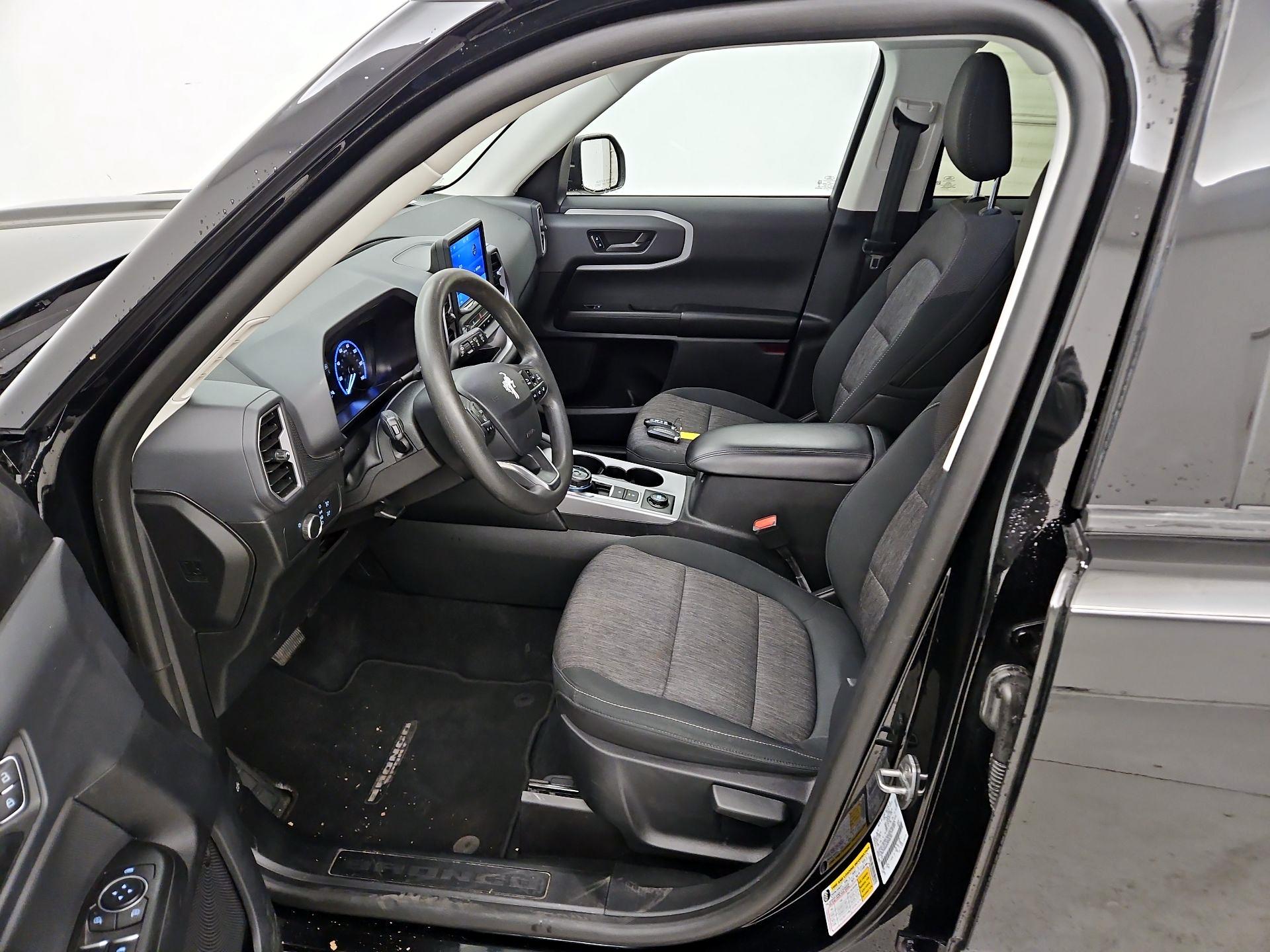 Thumbnail: 2022 Ford Bronco Sport - 11