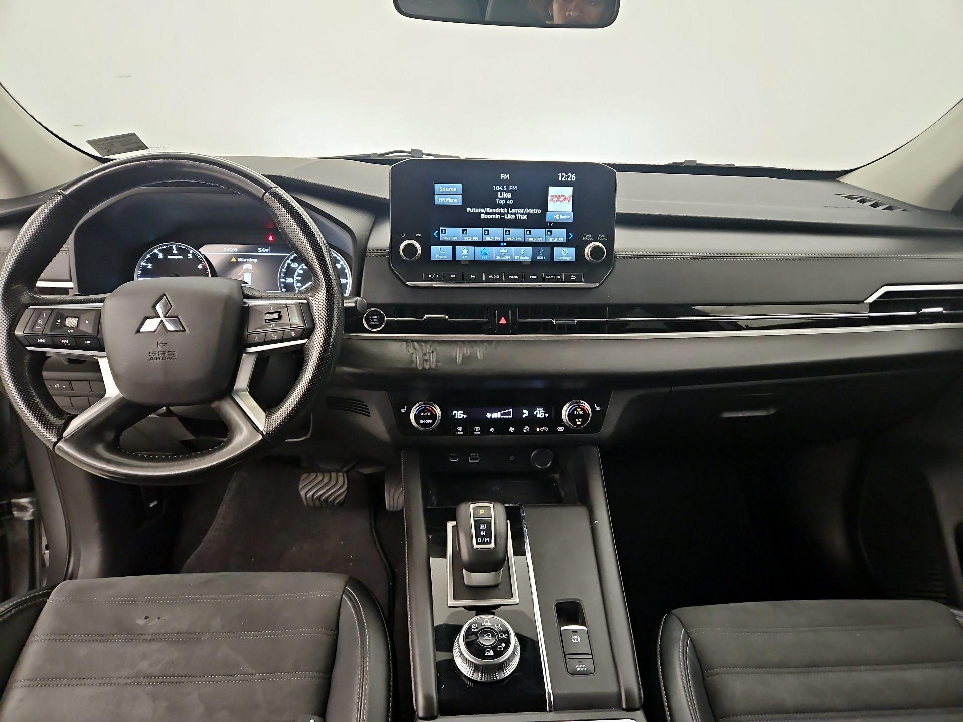 Thumbnail: 2022 Mitsubishi Outlander - 9